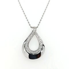 18 Karat White Gold Pear Shaped Pendant Necklace with Diamonds