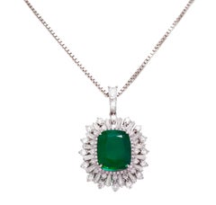 18 Kt White Gold Pendant / Hanger Intense Green Emerald 10.5 Ct & Diamonds