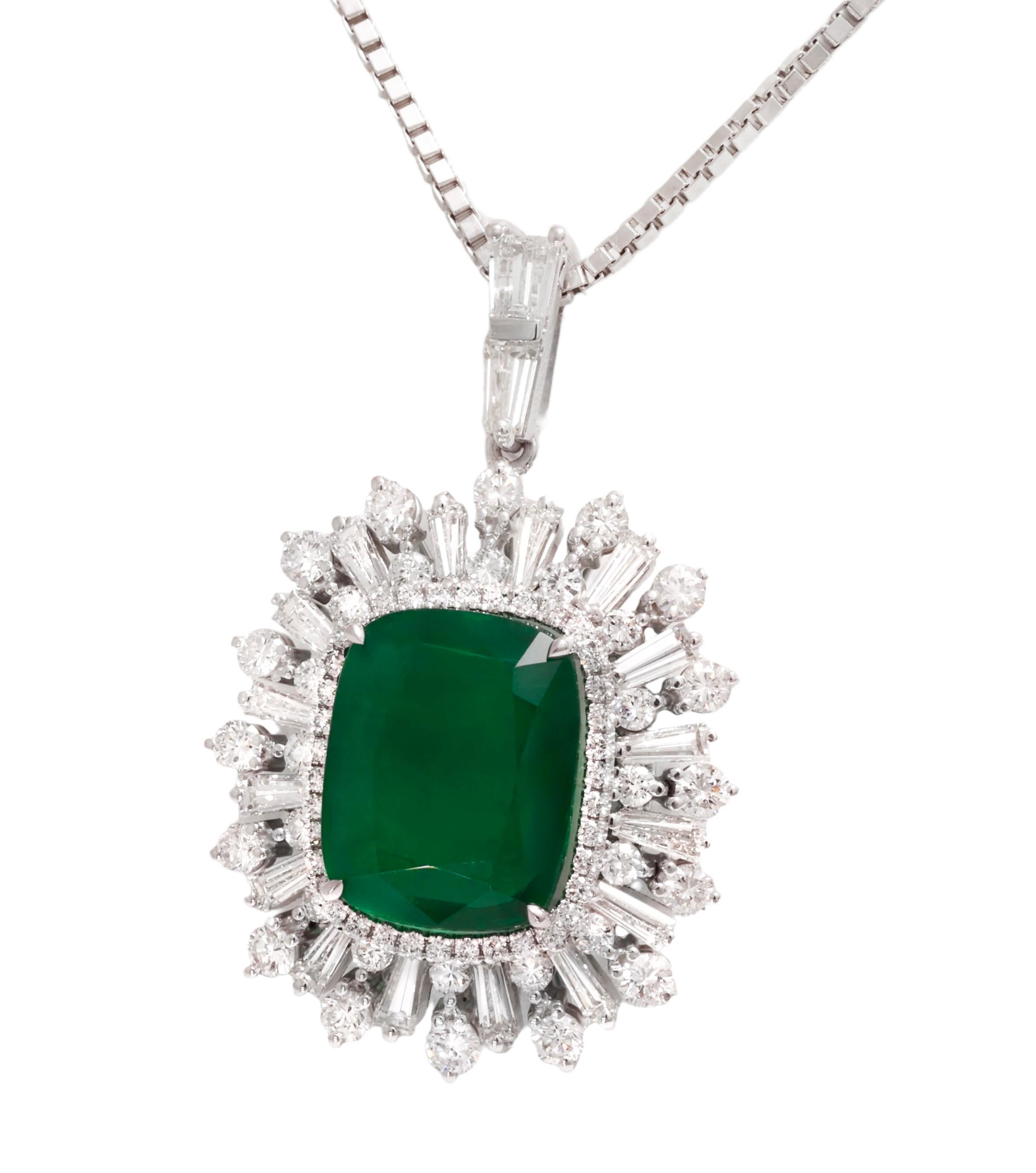 Artisan 18 Kt White Gold Pendant / Hanger Intense Green Emerald 10.5 Ct & Diamonds For Sale