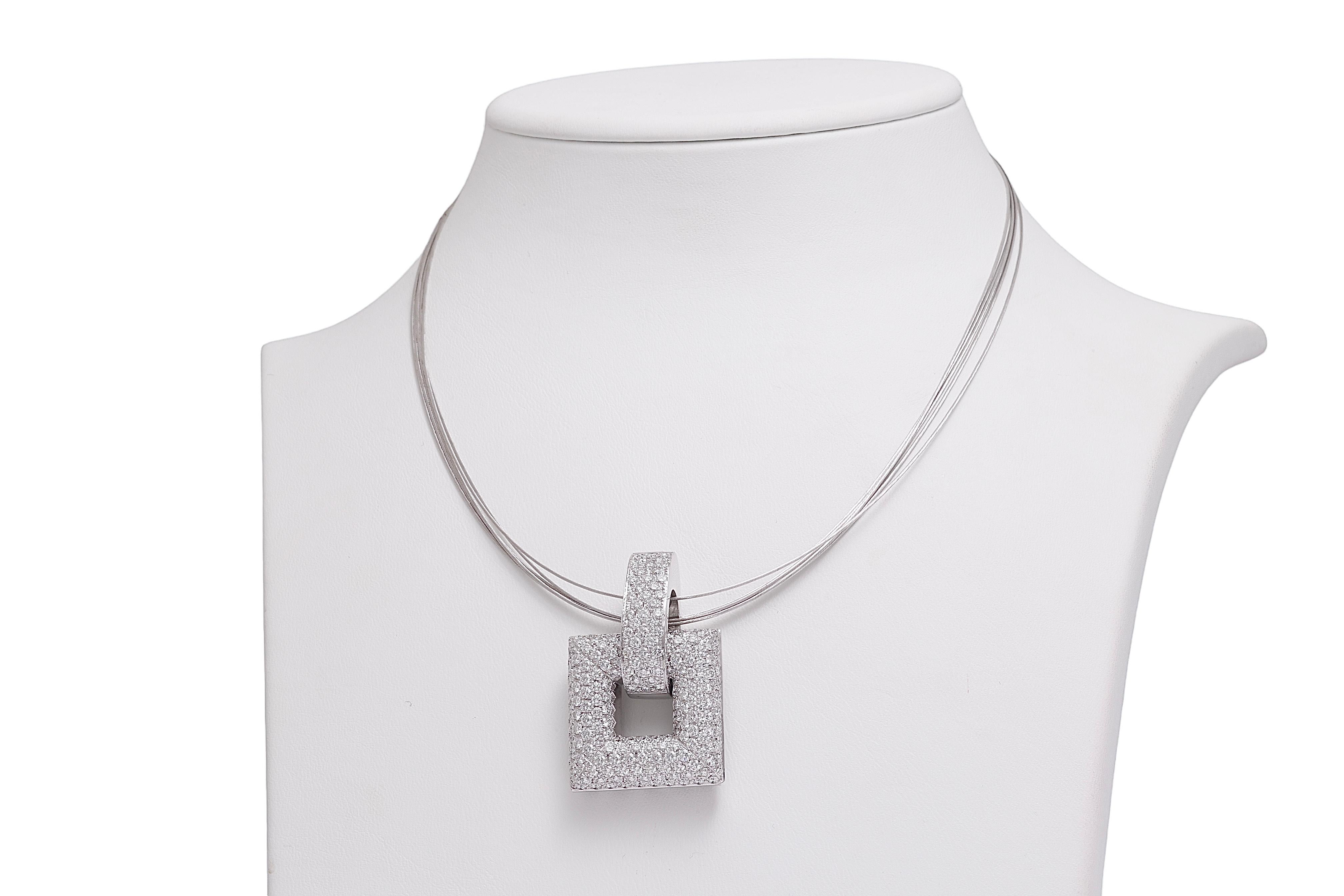 18 kt white gold Pendant with 5.75 ct. Diamonds, 18kt Gold Multi strand Necklace For Sale 1