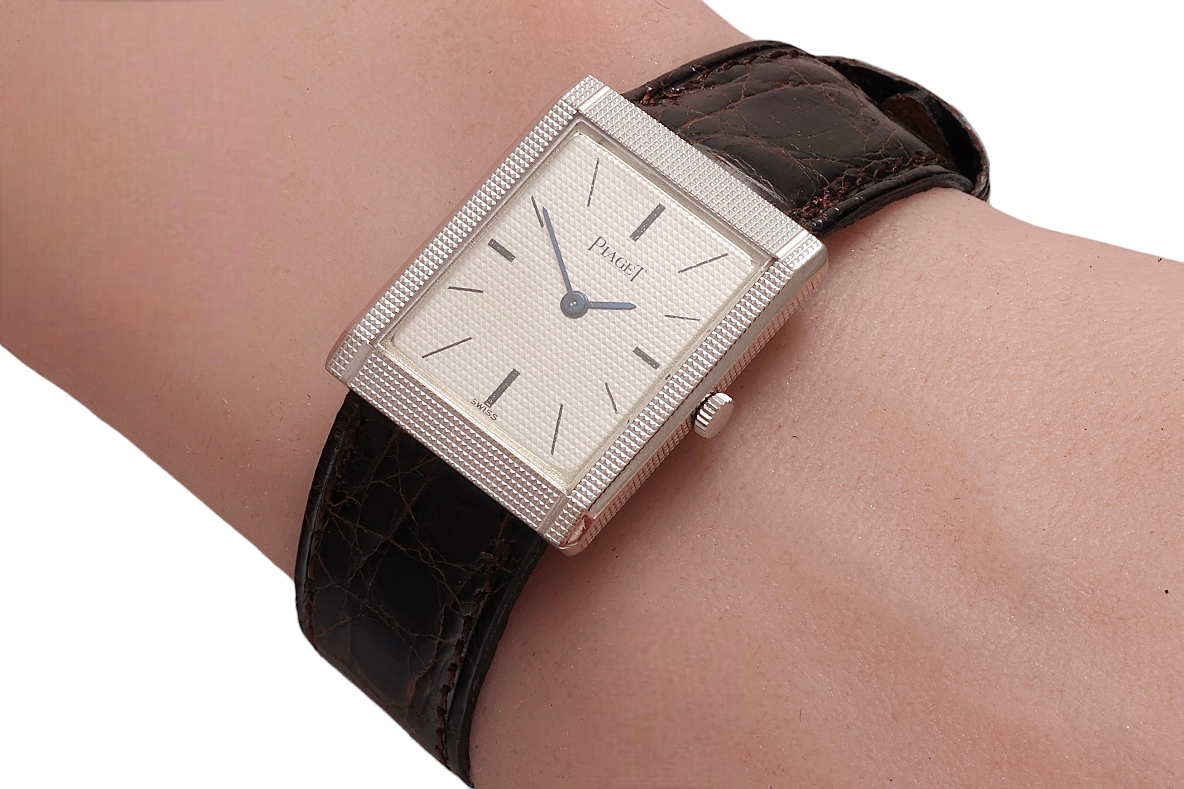 18 kt. White Gold Piaget Wrist Watch, Manual Winding Ultra Thin, Collectors For Sale 2