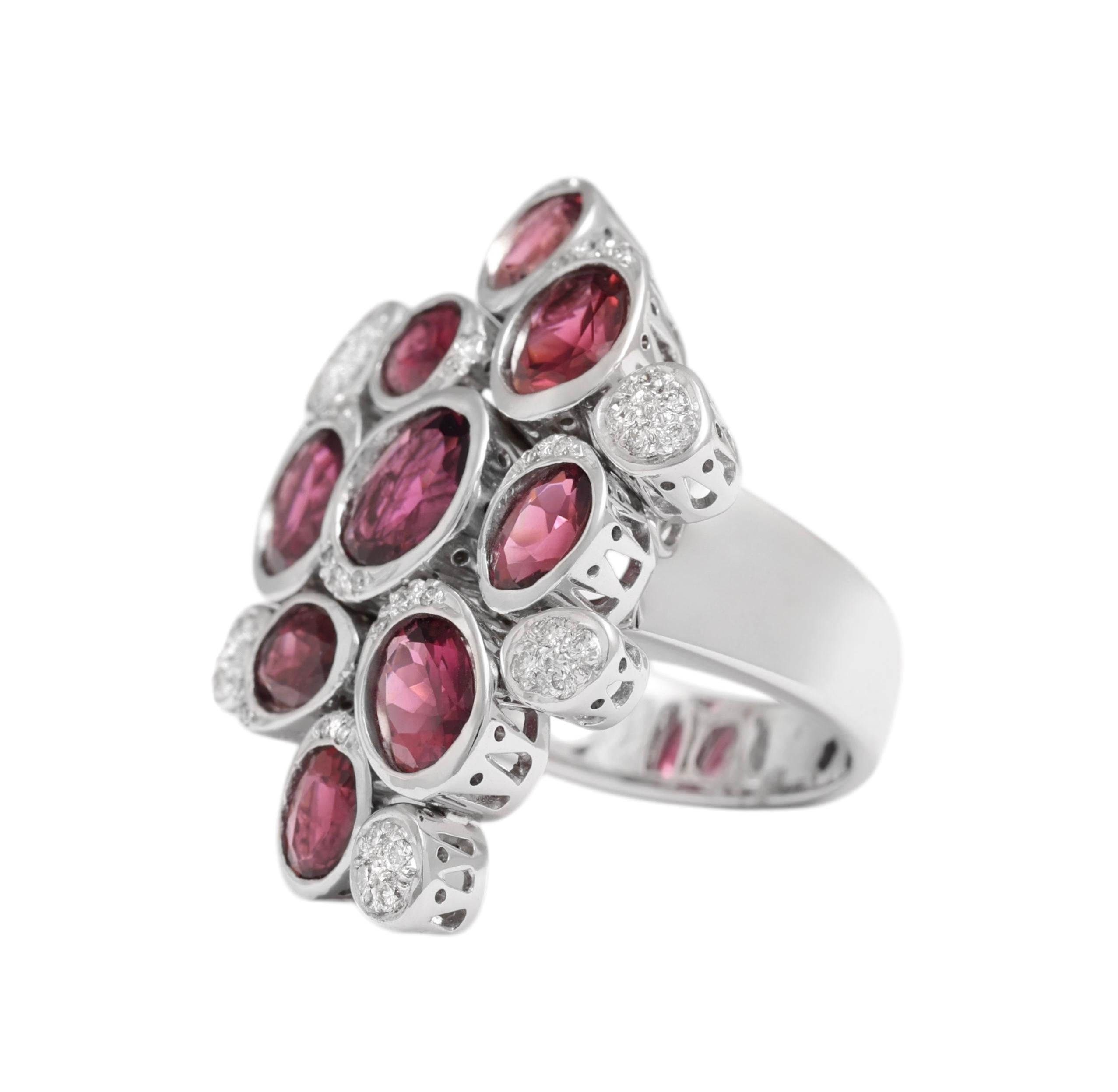 18 Kt Weißgold Ponte Vecchio Ring & Ohrringe Turmalin & Diamanten im Zustand „Neu“ im Angebot in Antwerp, BE