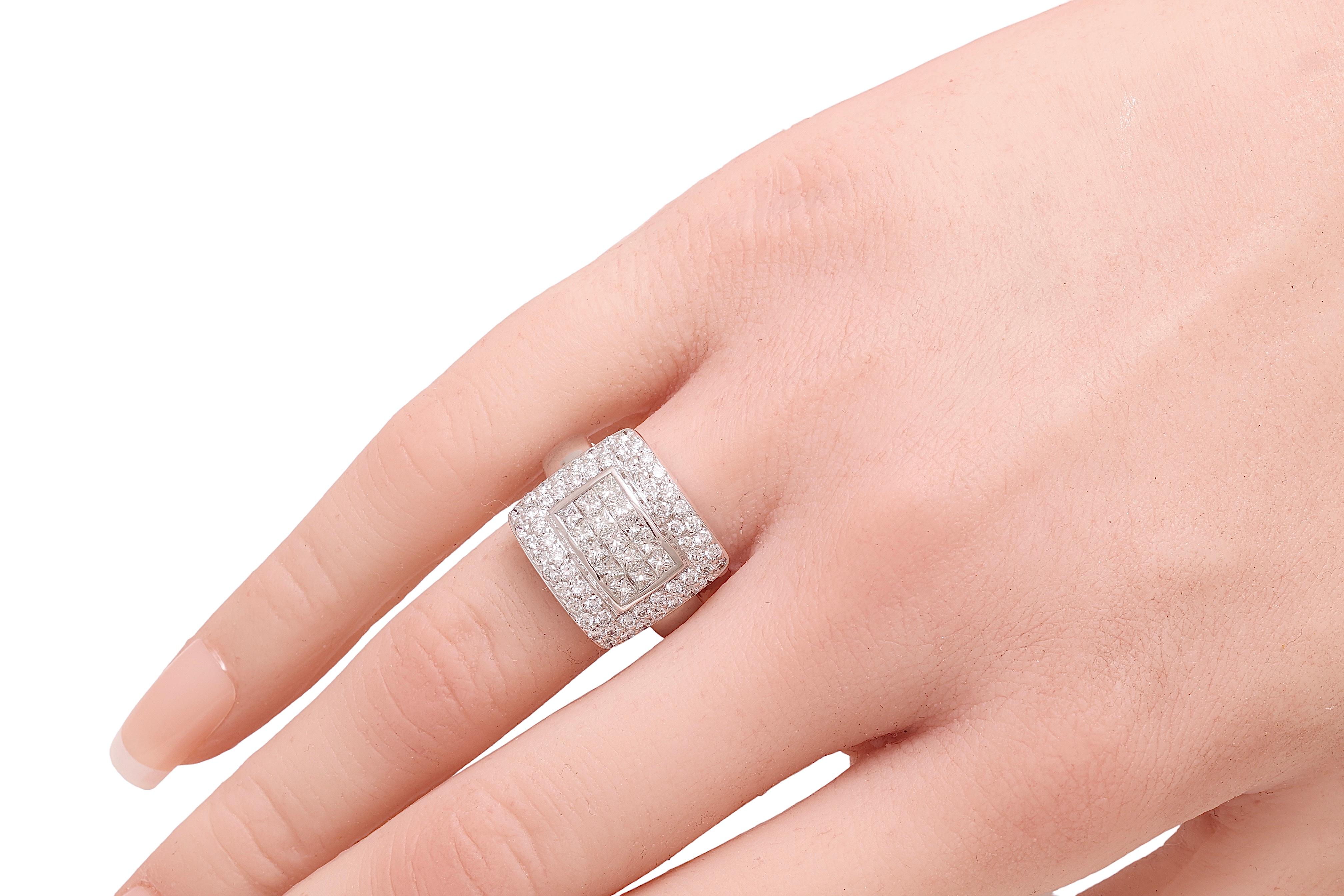  18 kt. White Gold Ring 1.74 ct. Brilliant & Invisible Princess Cut Diamonds  For Sale 4