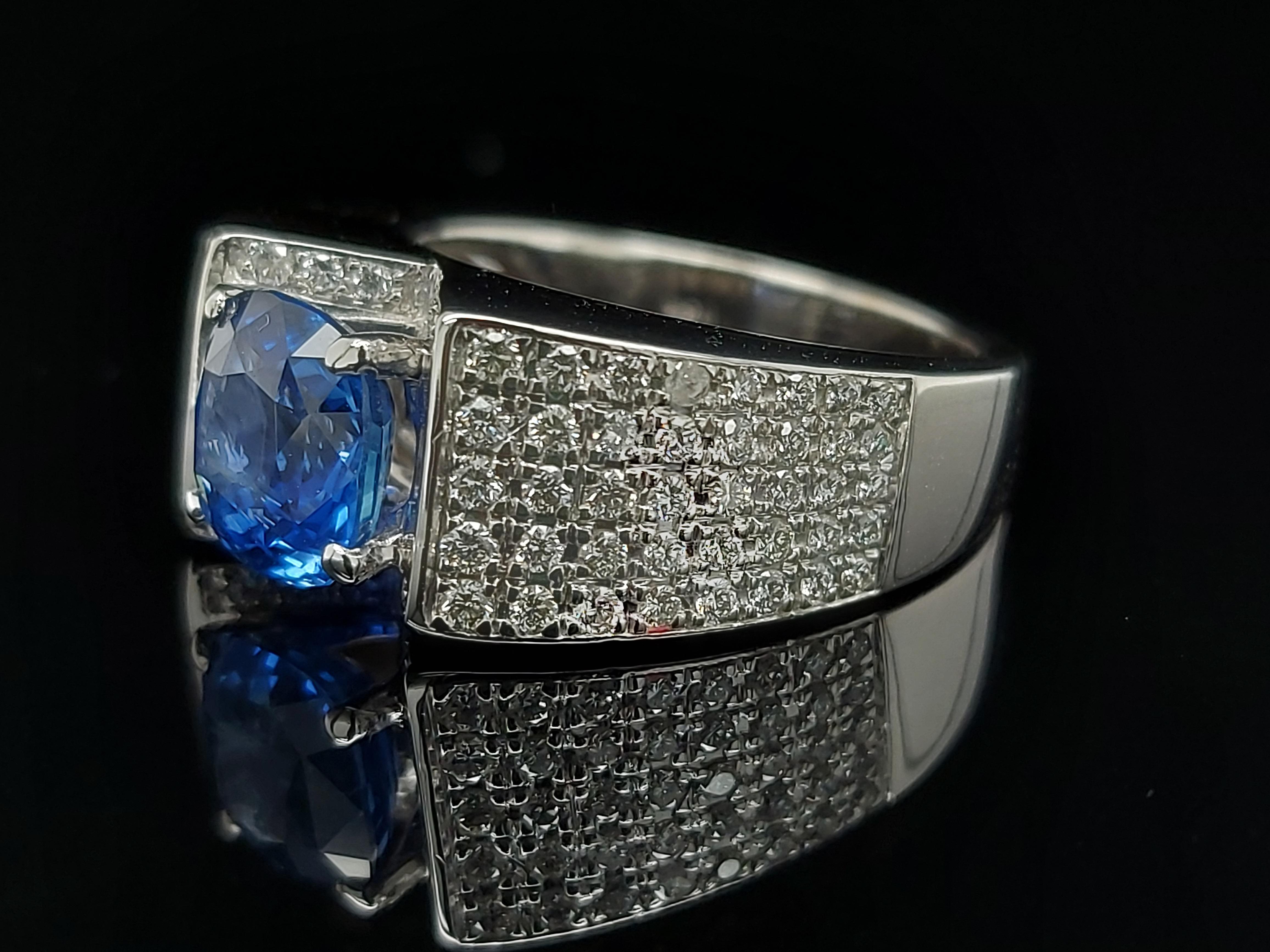 Brilliant Cut 18 Karat Gold Ring .92 Brilliant Diamonds and Ceylon No Heat 2.35 Carat Sapphire For Sale