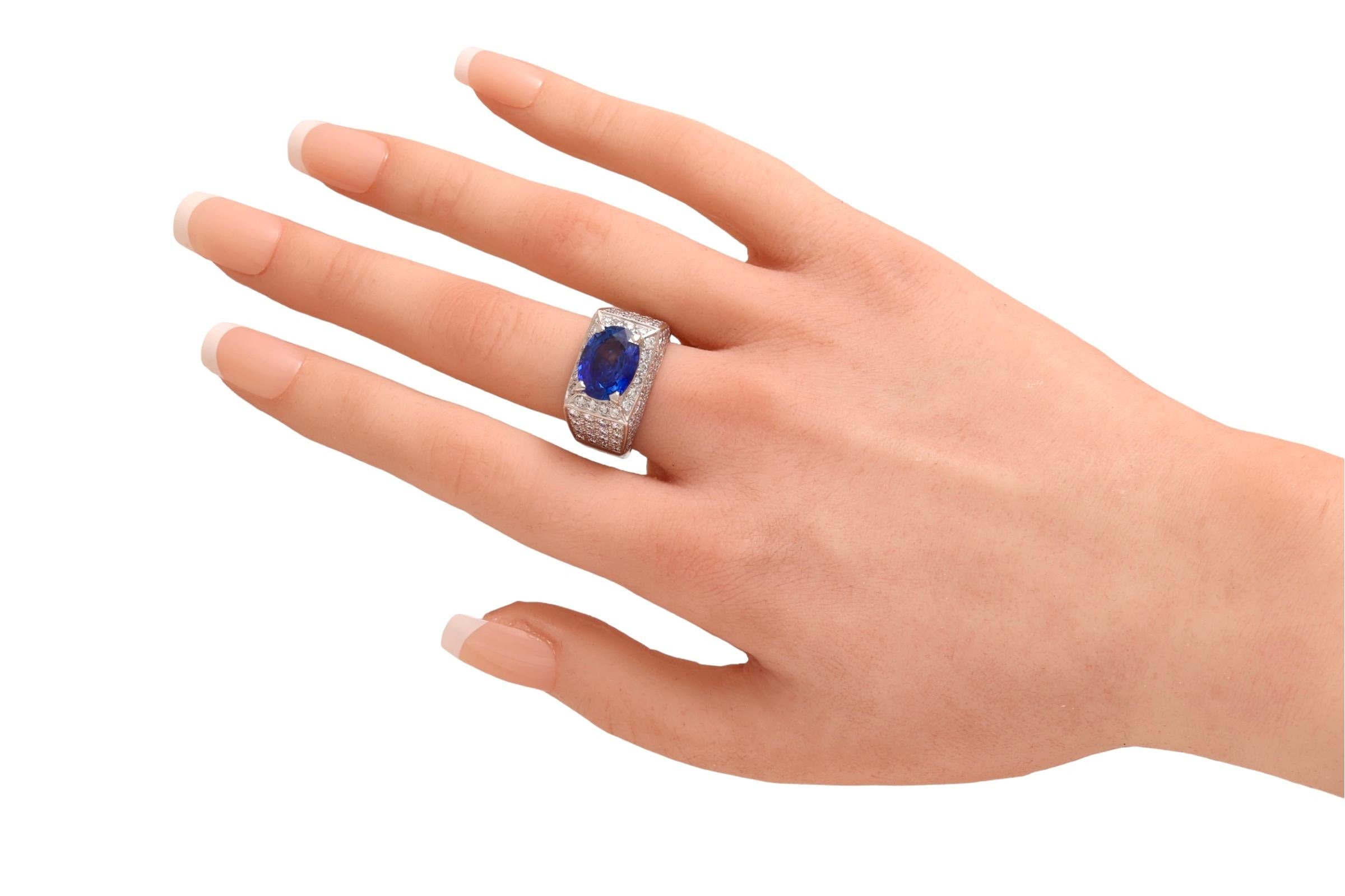 18 kt White Gold Ring, Ceylon Intense Blue Sapphire 6.3 Ct, Amazing Color For Sale 6