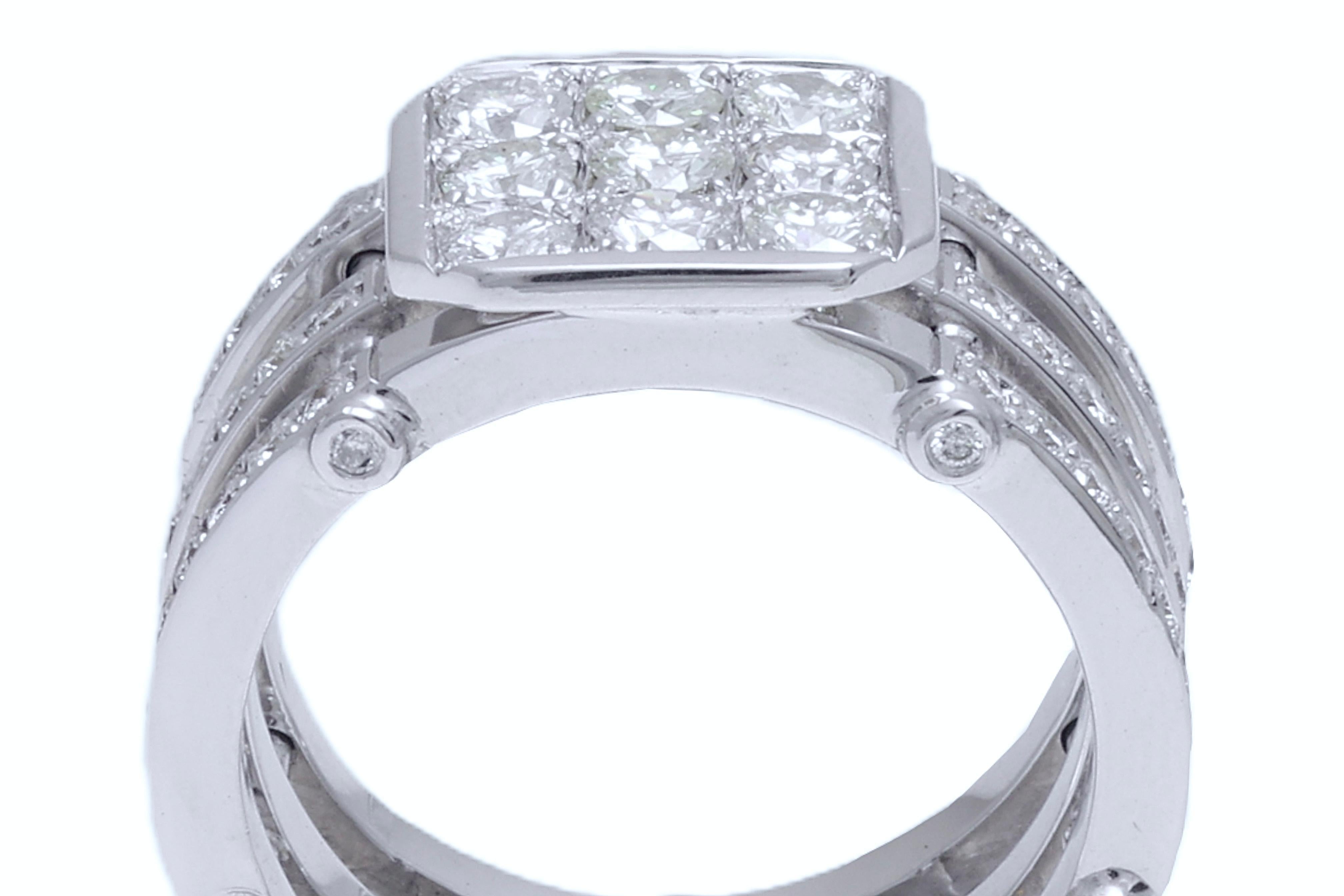 18 kt. Anello in oro bianco completamente realizzato a mano con 2,29 ct. Diamanti con taglio Brilliante in vendita 3