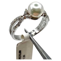 18 Kt White Gold Ring, Cultured Pearl, Brilliant Cut Diamonds