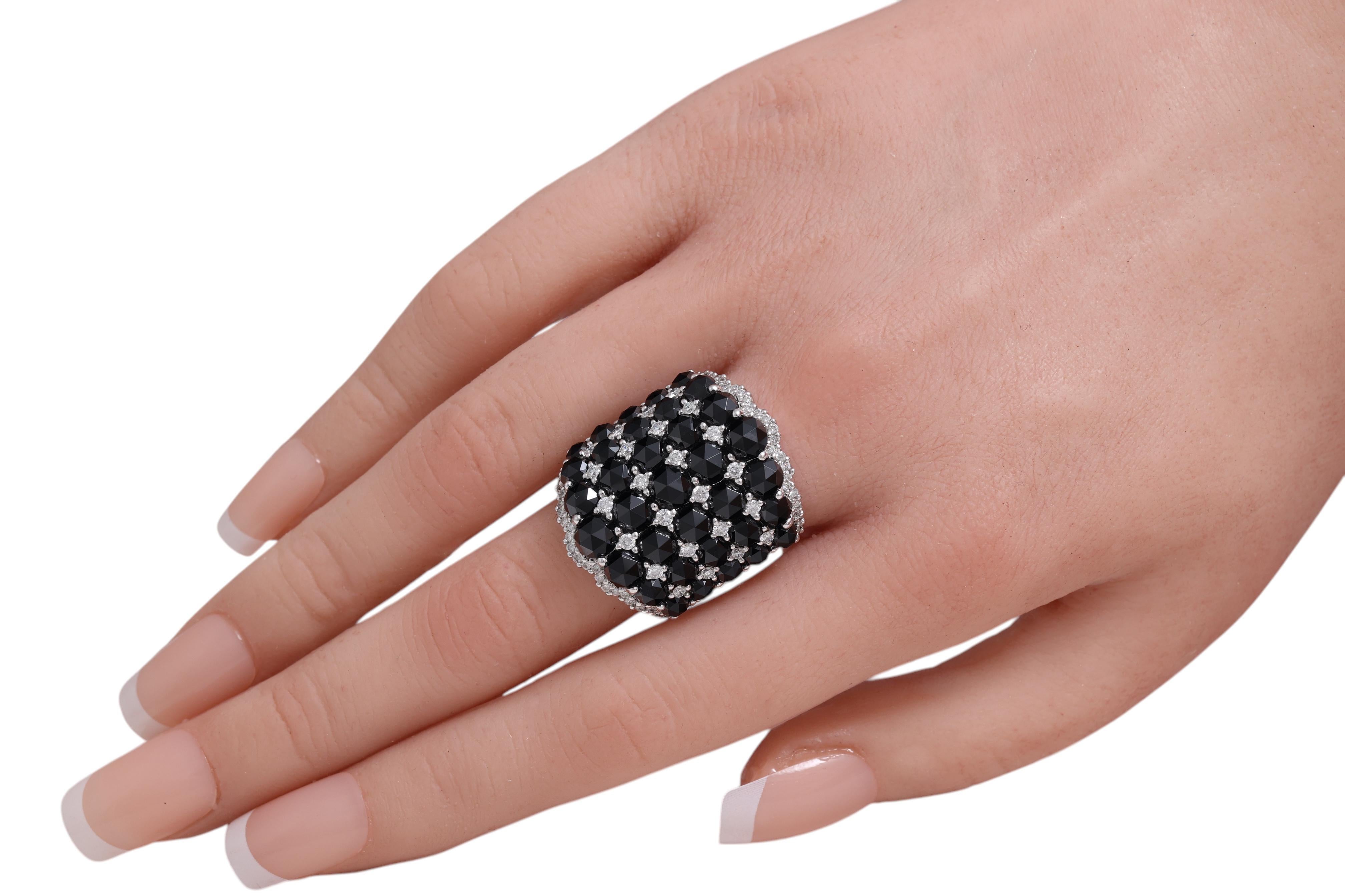 18 Kt White Gold Ring , Diamonds & Onyx Rose Cut Modern Cluster Ring For Sale 8