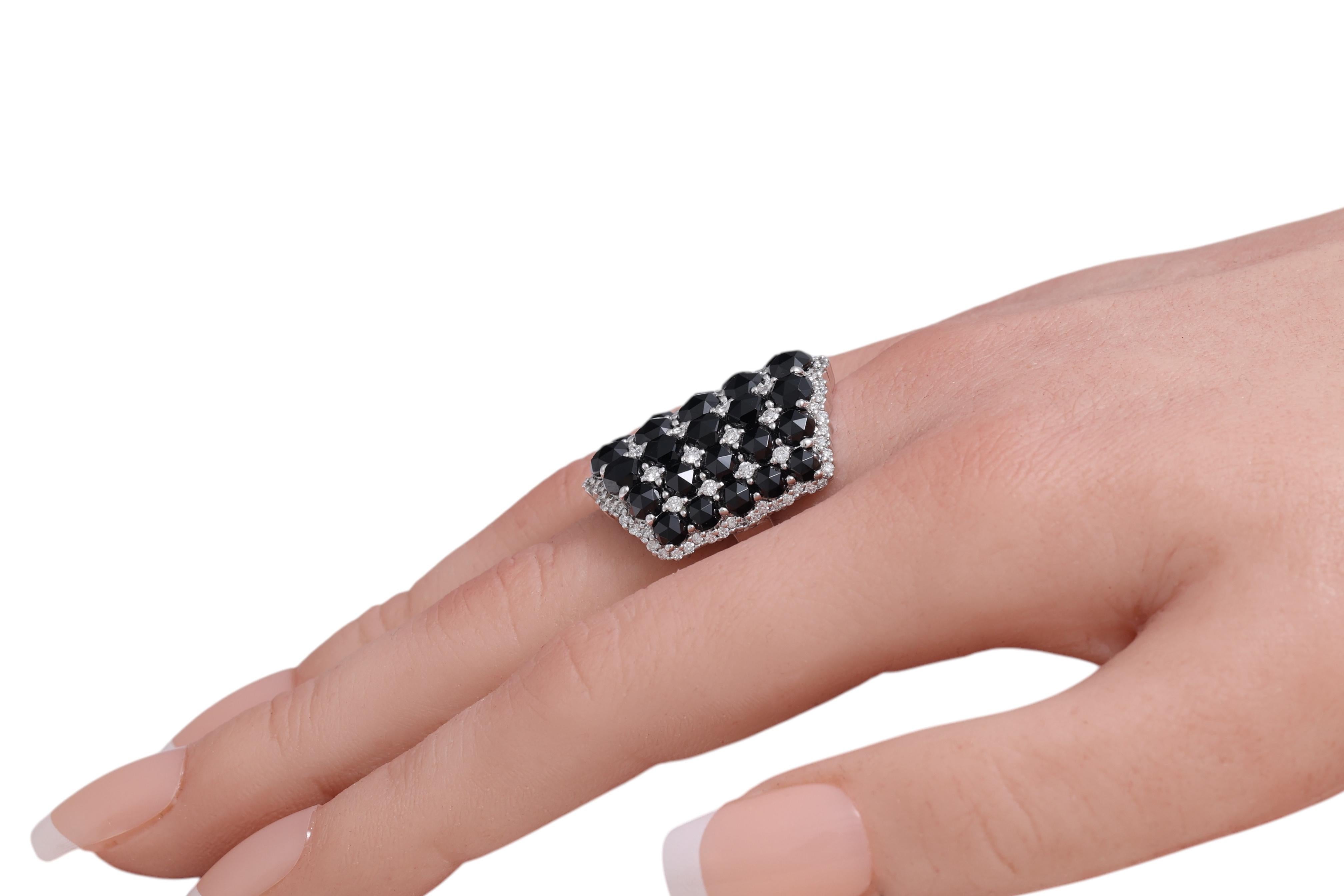 18 Kt White Gold Ring , Diamonds & Onyx Rose Cut Modern Cluster Ring For Sale 9