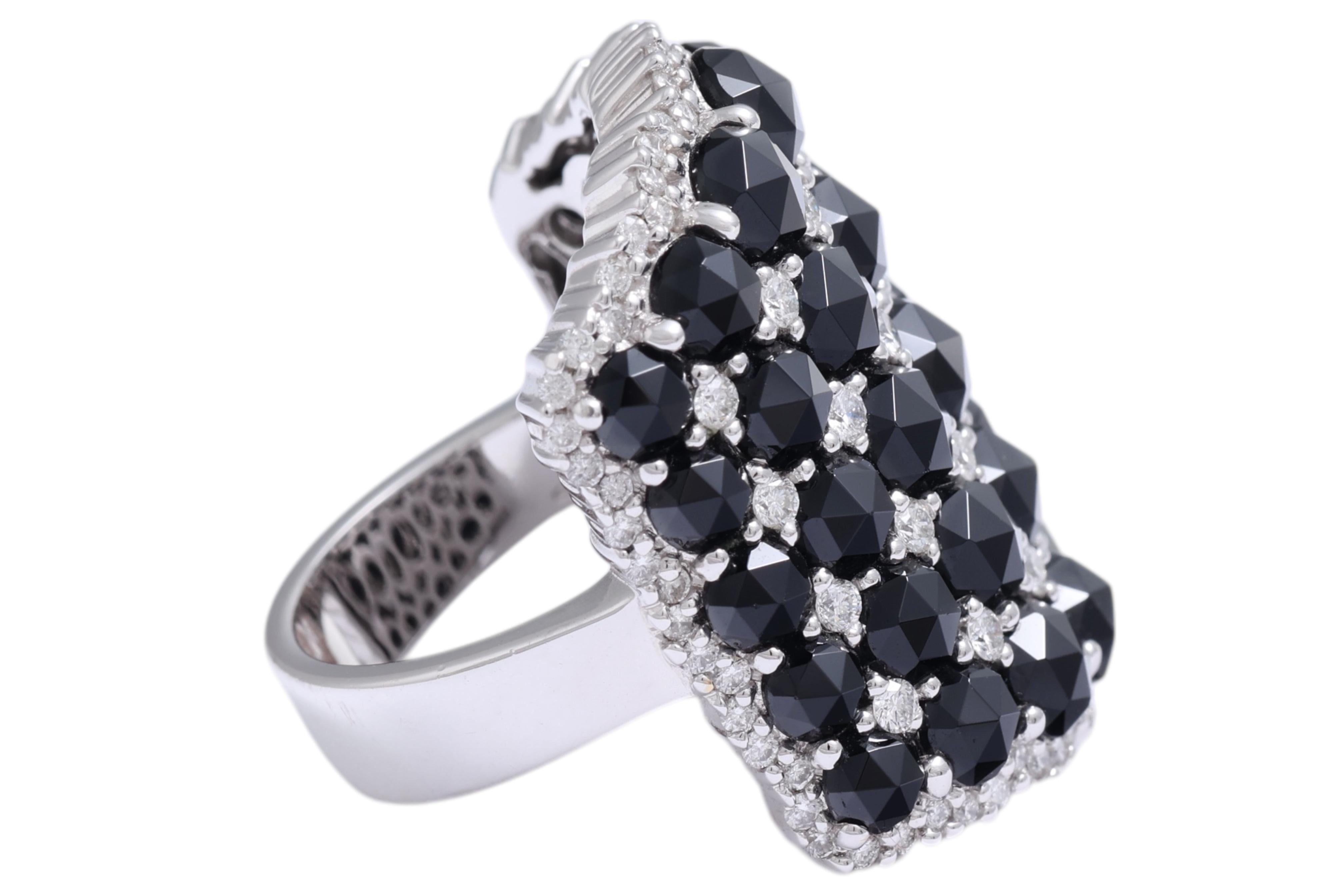 18 Kt White Gold Ring , Diamonds & Onyx Rose Cut Modern Cluster Ring For Sale 1