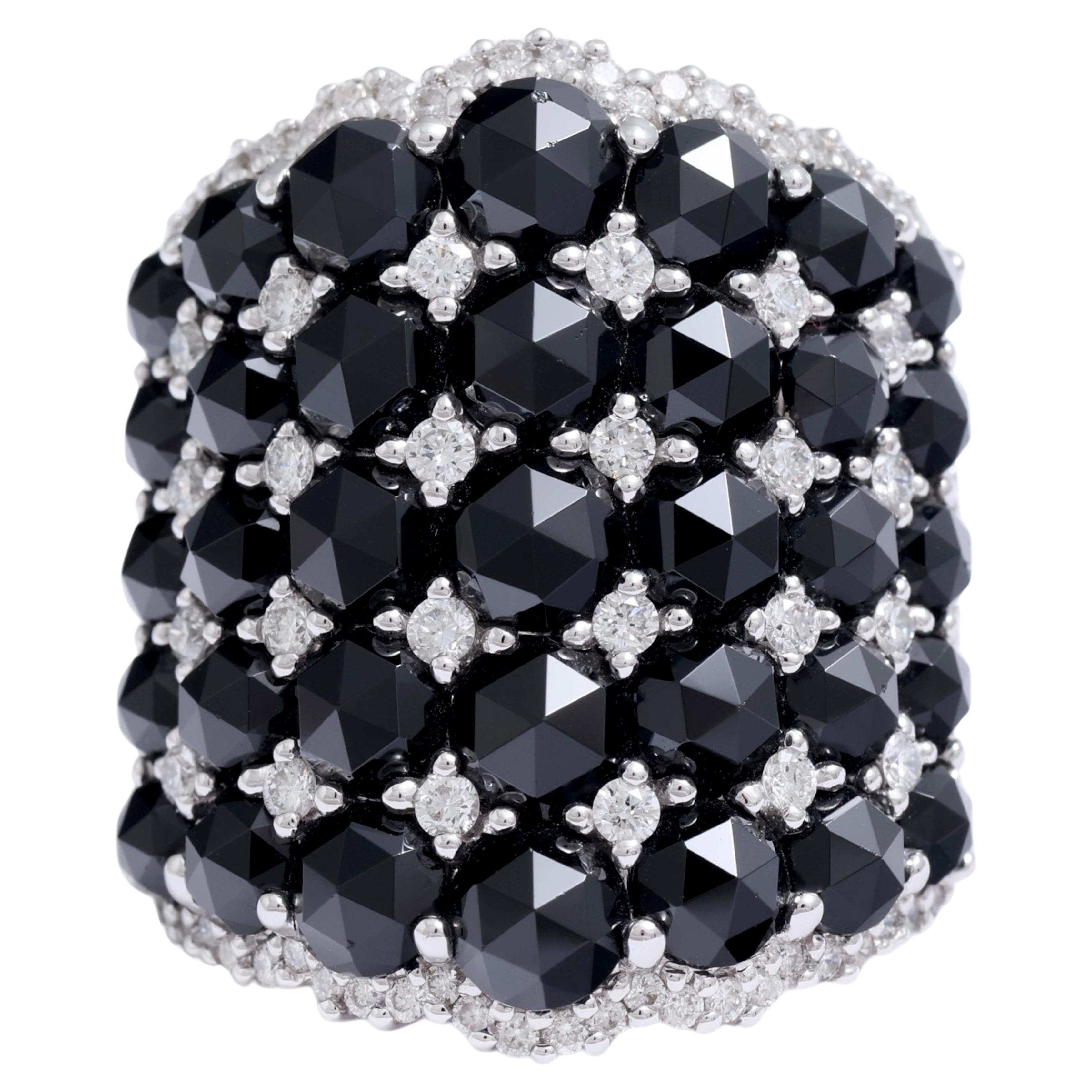 18 Kt White Gold Ring , Diamonds & Onyx Rose Cut Modern Cluster Ring For Sale