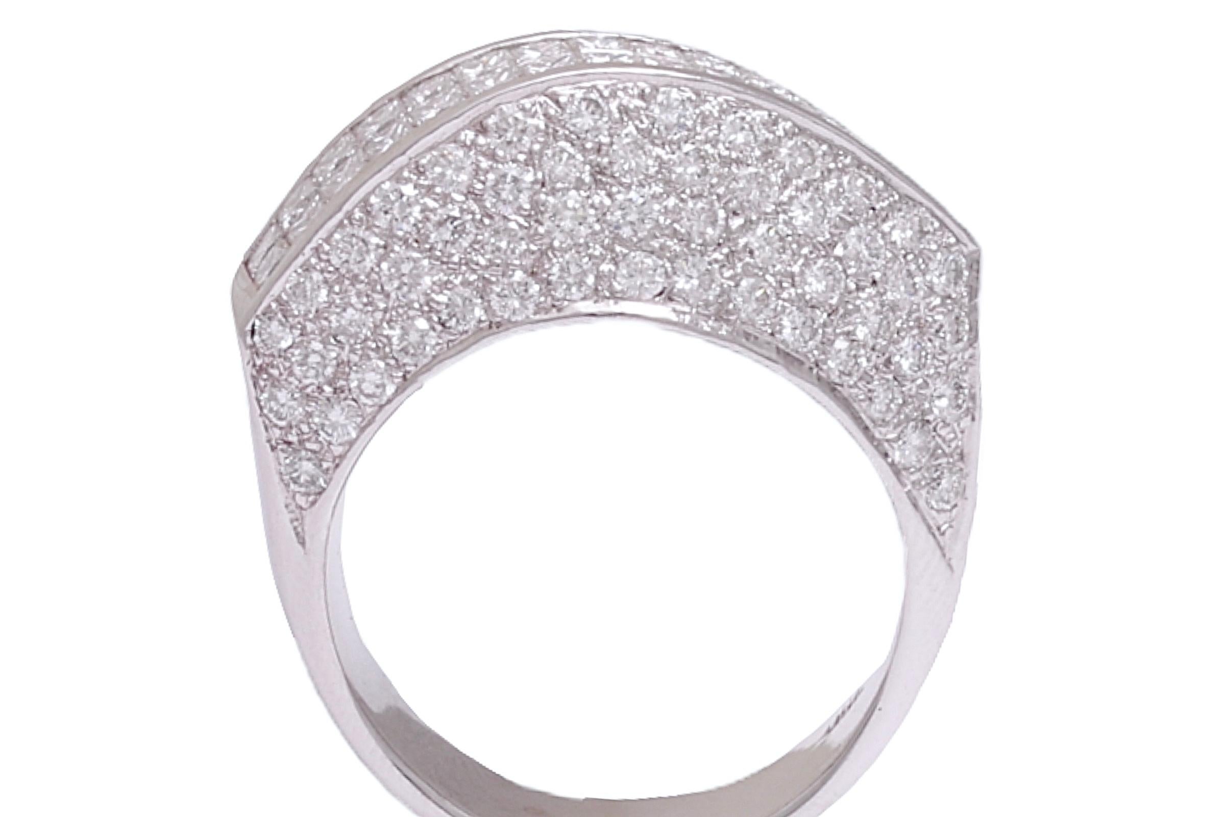 18 kt. White Gold Ring Invisible Princess & Brilliant Cut  1.88 ct. Diamonds For Sale 5