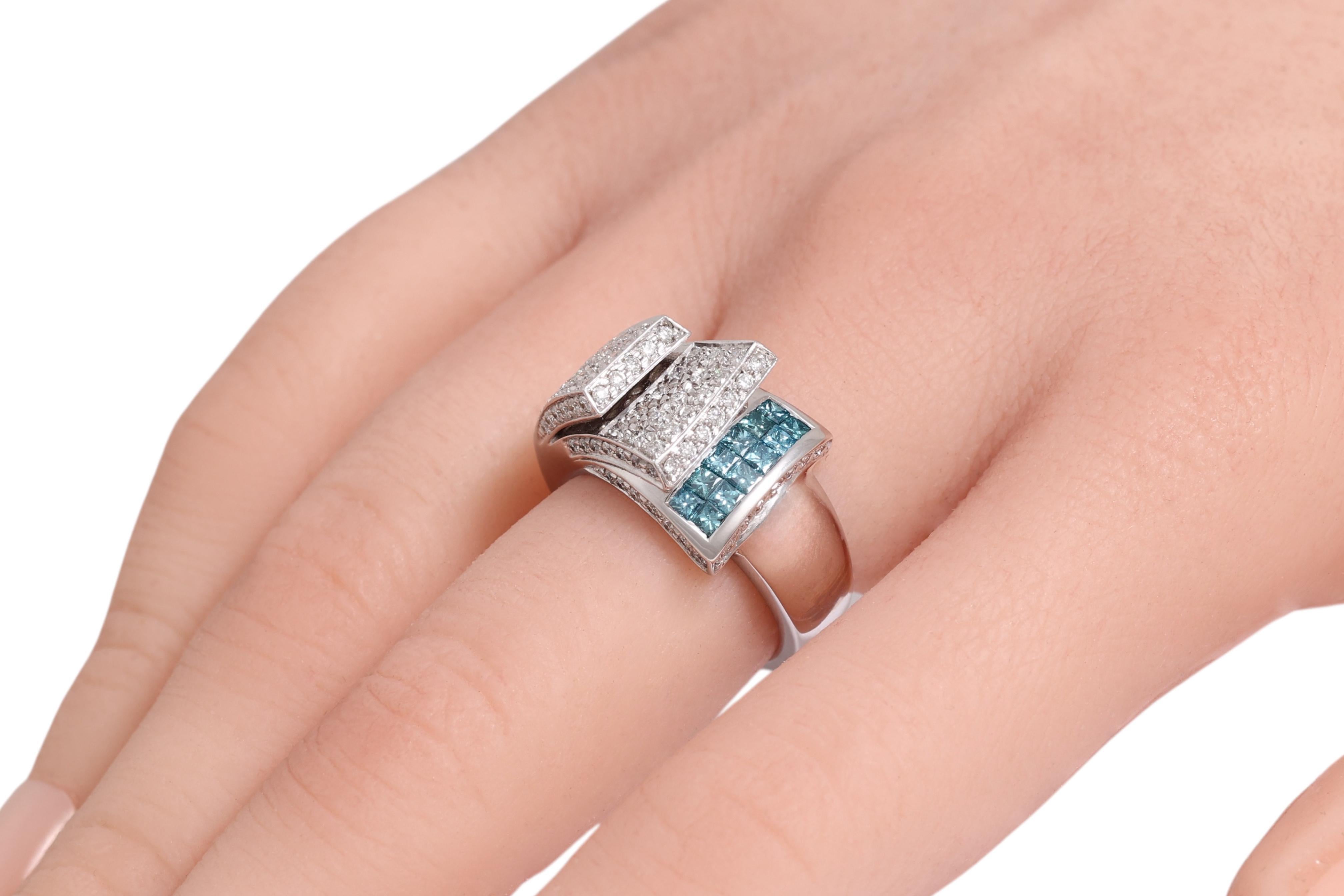Anello in oro bianco 18 Kt con diamanti incastonati e diamanti taglio Brilliante in vendita 8