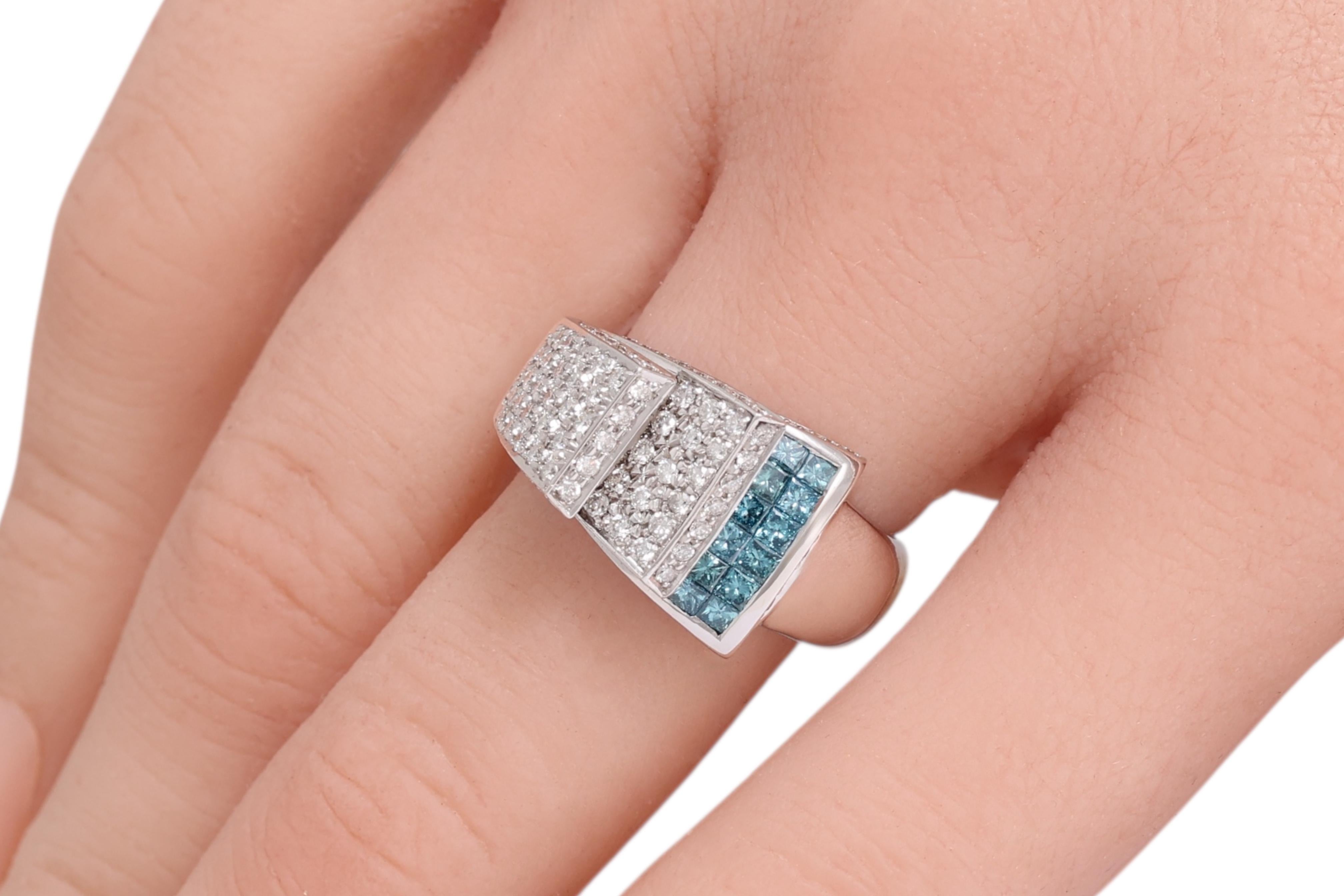 Anello in oro bianco 18 Kt con diamanti incastonati e diamanti taglio Brilliante in vendita 10