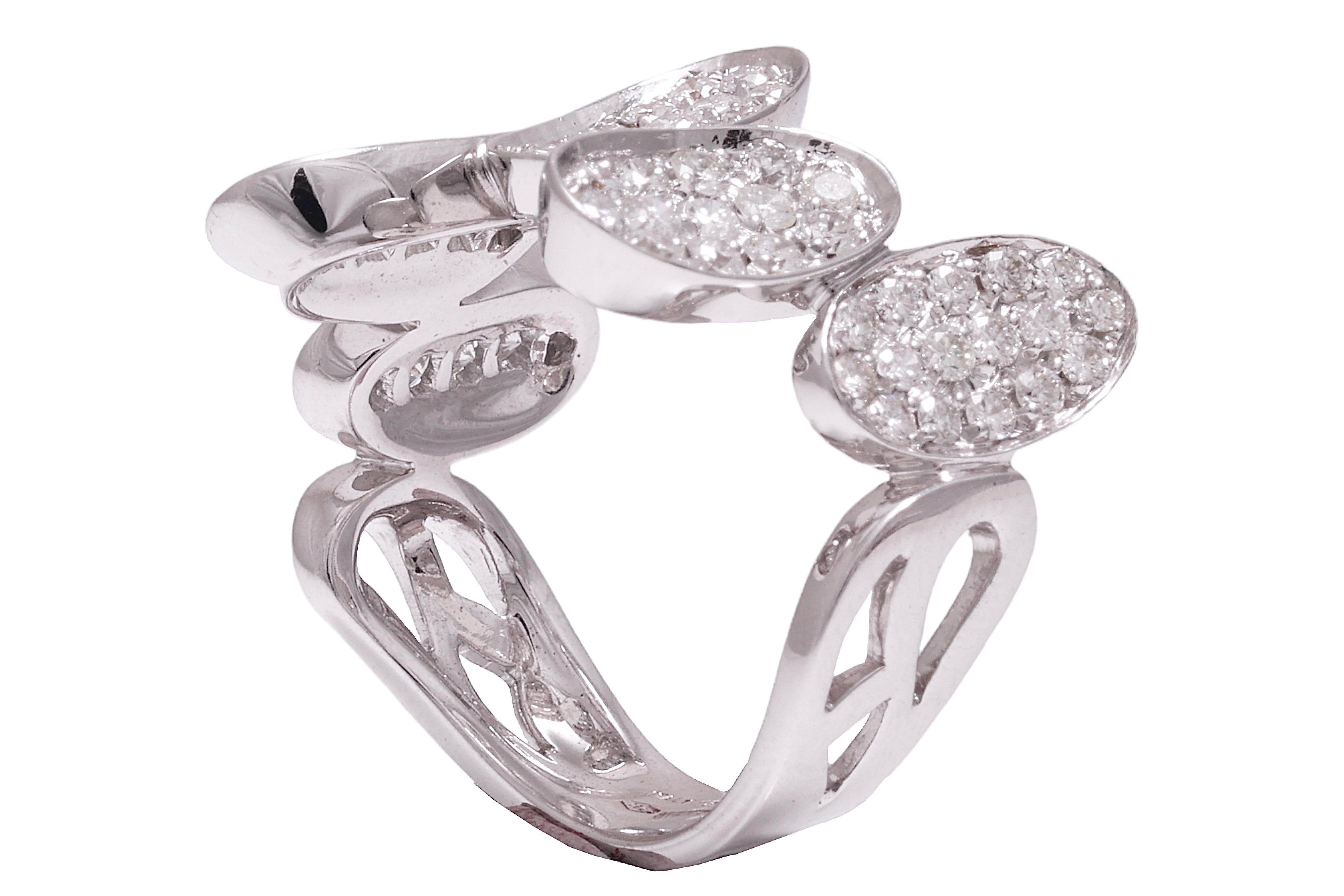 18 kt. White Gold Ring With 1.48 ct. Diamonds For Sale 3