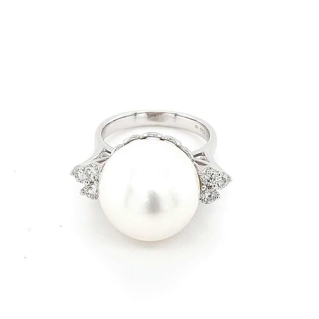 18kt White Gold Ring with South Sea Pearl and 0.60ct Diamonds 7