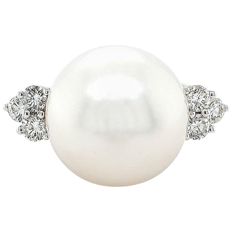18kt Gold, Diamond and South Sea Pearl For Sale at 1stDibs