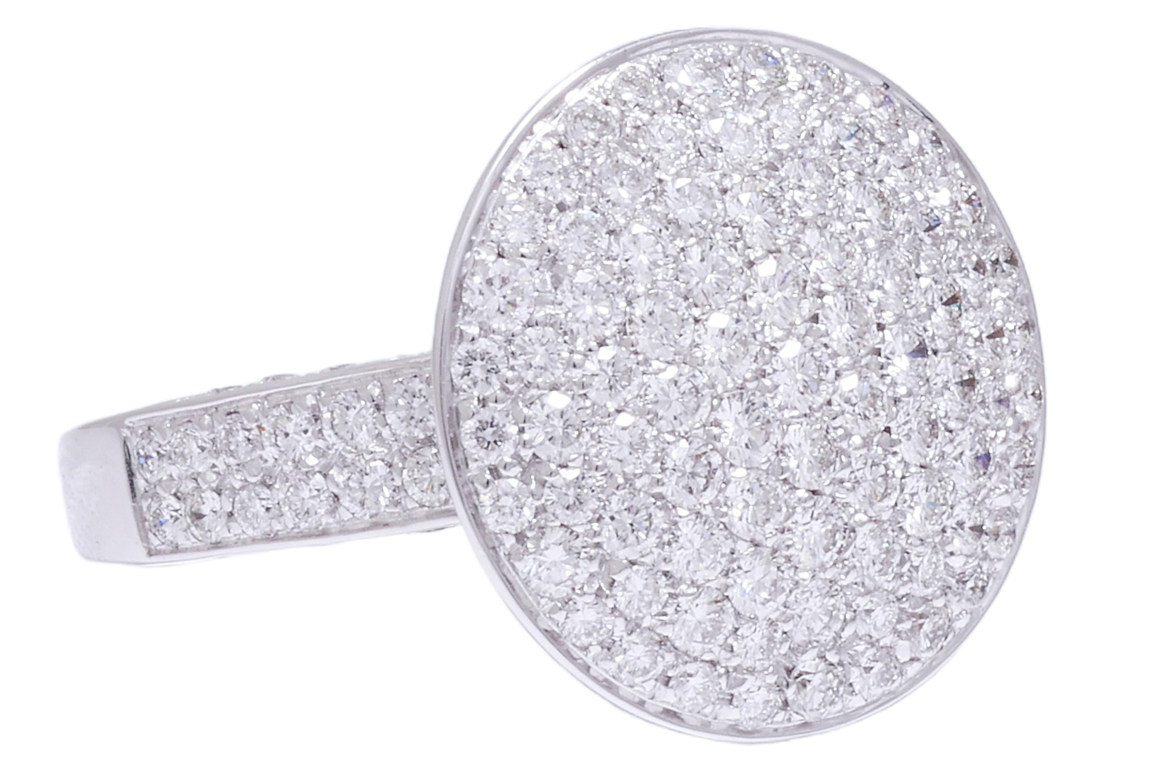 18 kt. Bague en or blanc de 2,32 carats Diamants à taille brillante

Peut être acheté avec un collier/pendentif assorti Article . 
Référence du collier : LU1752221033962

Diamants : diamants de taille brillant, ensemble 2,32 ct.

Matière : Or blanc