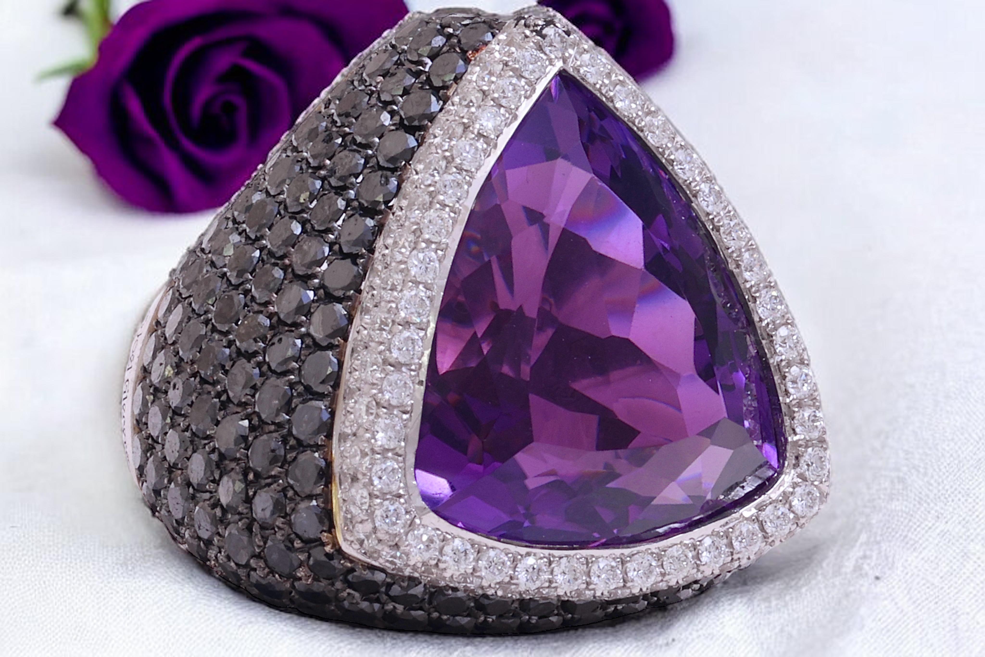 18 kt. White Gold Ring With 27.25 ct. Amethyst, 11.33ct Black & White Diamonds  For Sale 4
