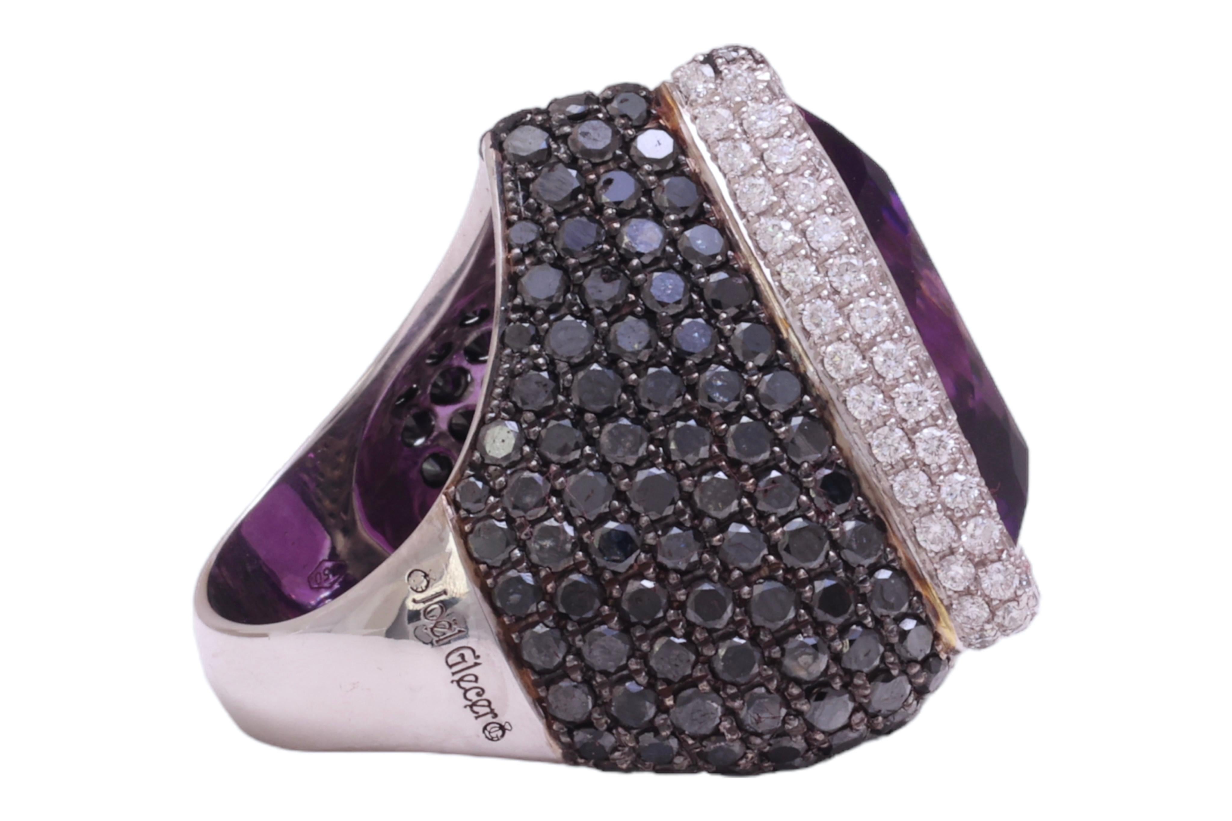 Brilliant Cut 18 kt. White Gold Ring With 27.25 ct. Amethyst, 11.33ct Black & White Diamonds  For Sale