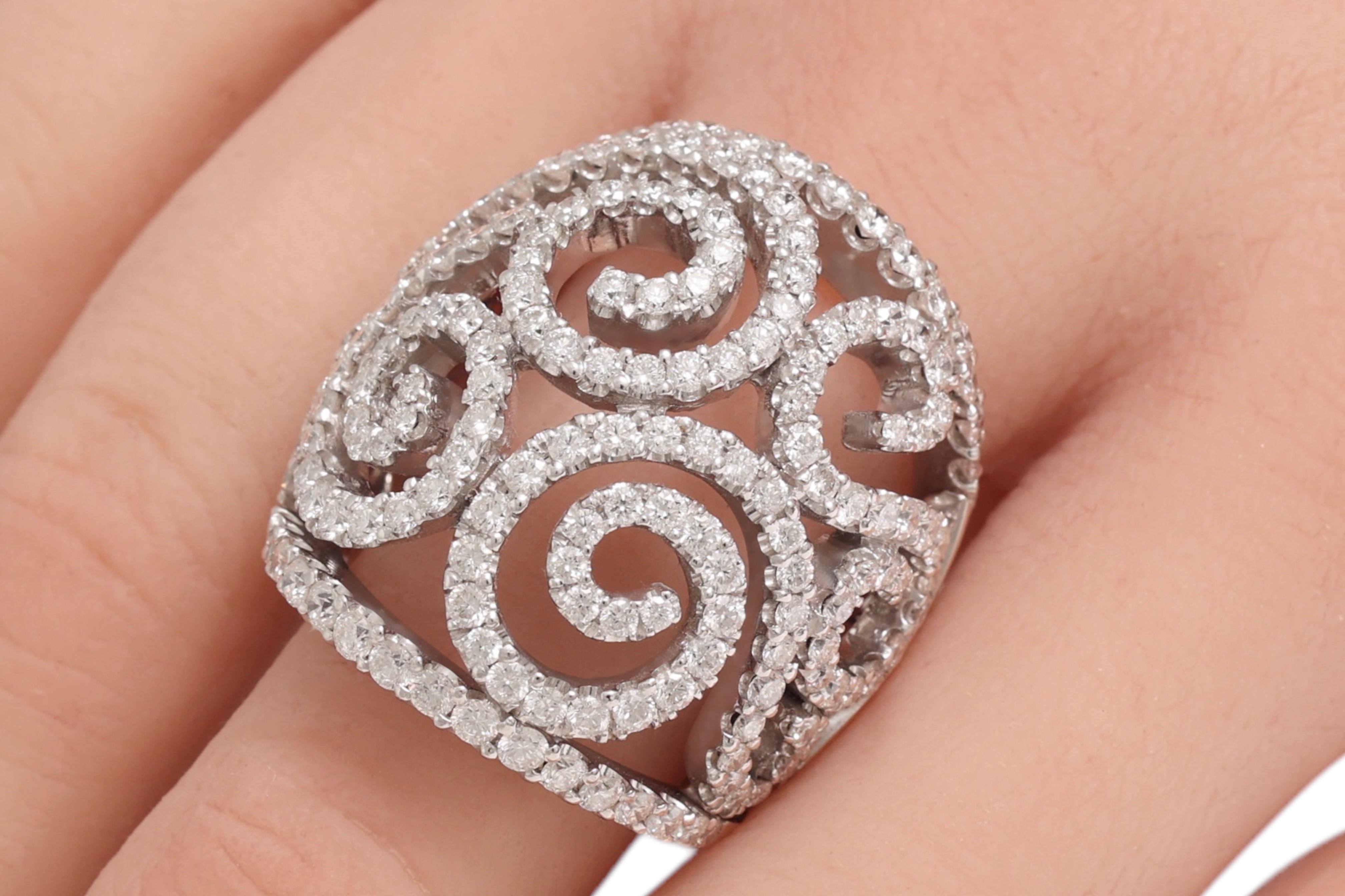 18 Kt White Gold Ring WIth 4 Ct Diamonds For Sale 7