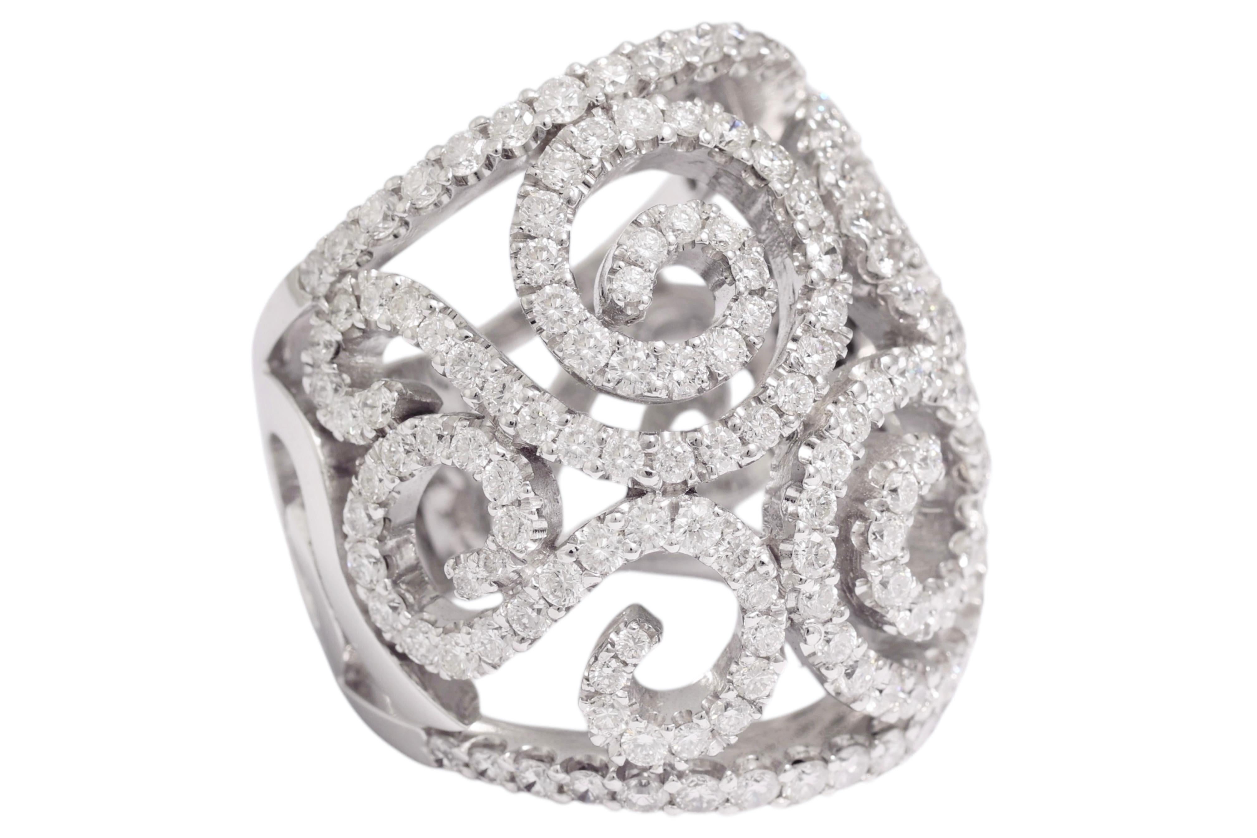 18 Kt White Gold Ring WIth 4 Ct Diamonds For Sale 2