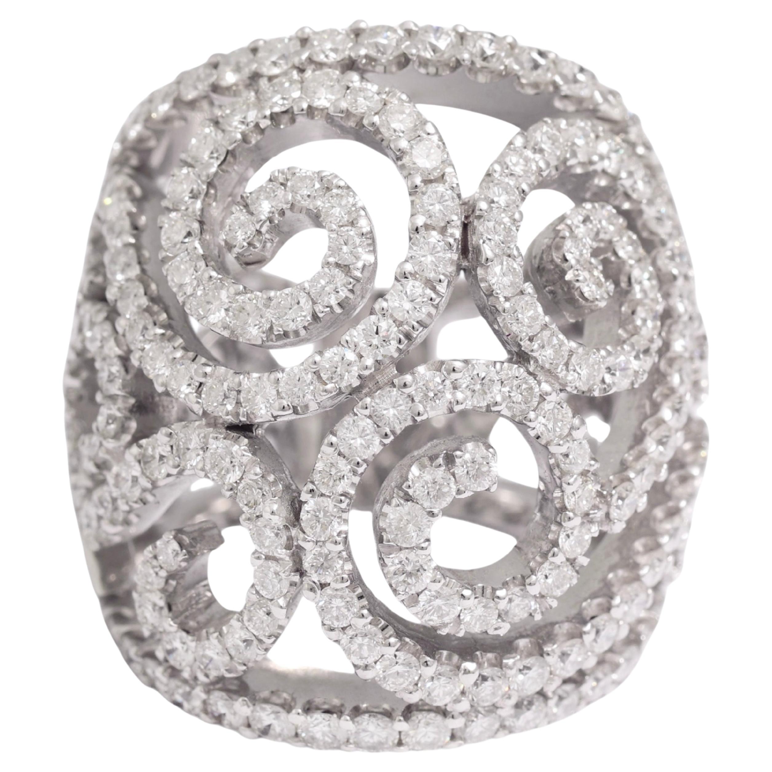 18 Kt White Gold Ring WIth 4 Ct Diamonds