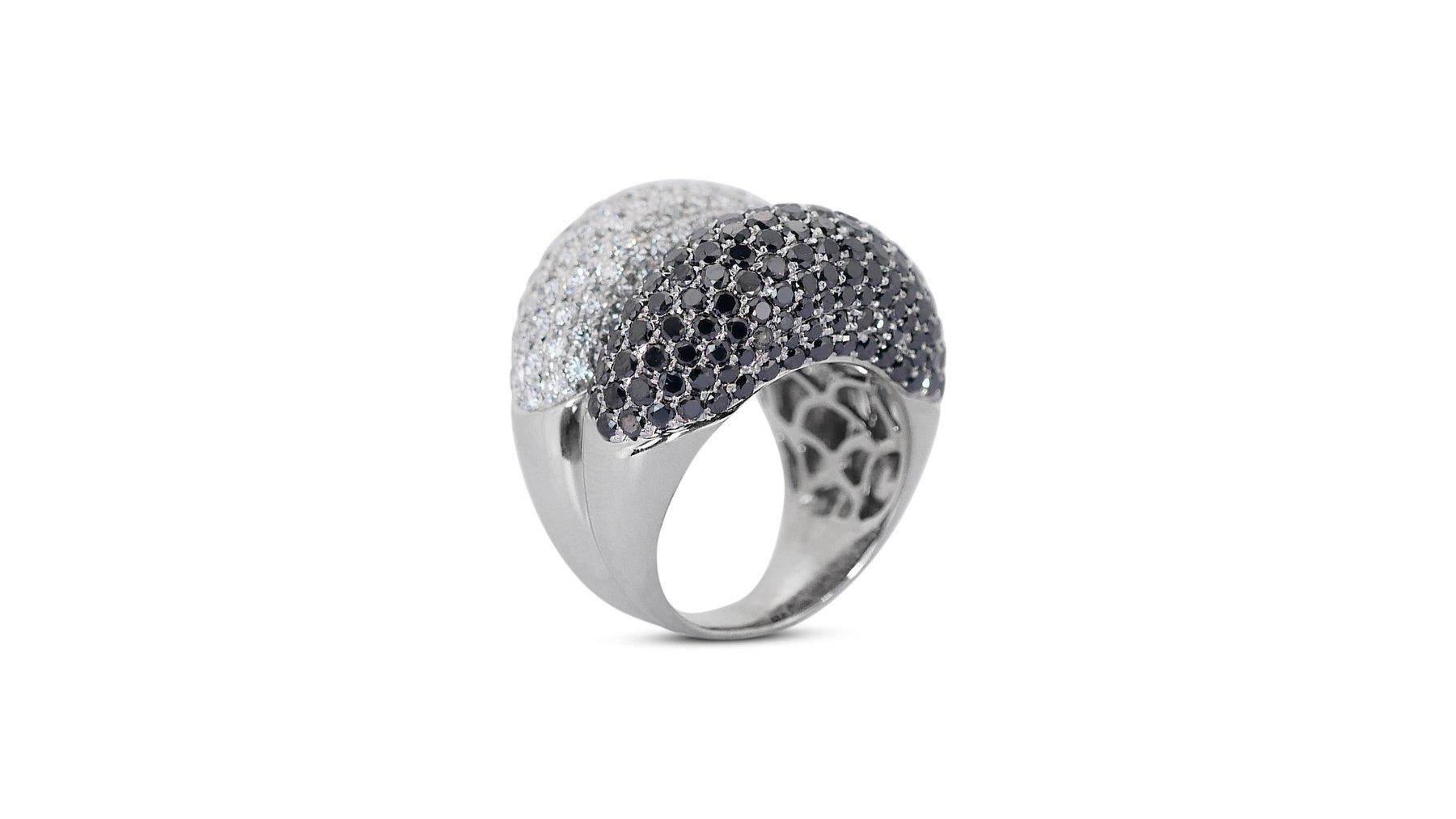 Donna 18 kt. Anello in oro bianco con 8,36 ct di diamanti naturali totali - Certificato IGI in vendita