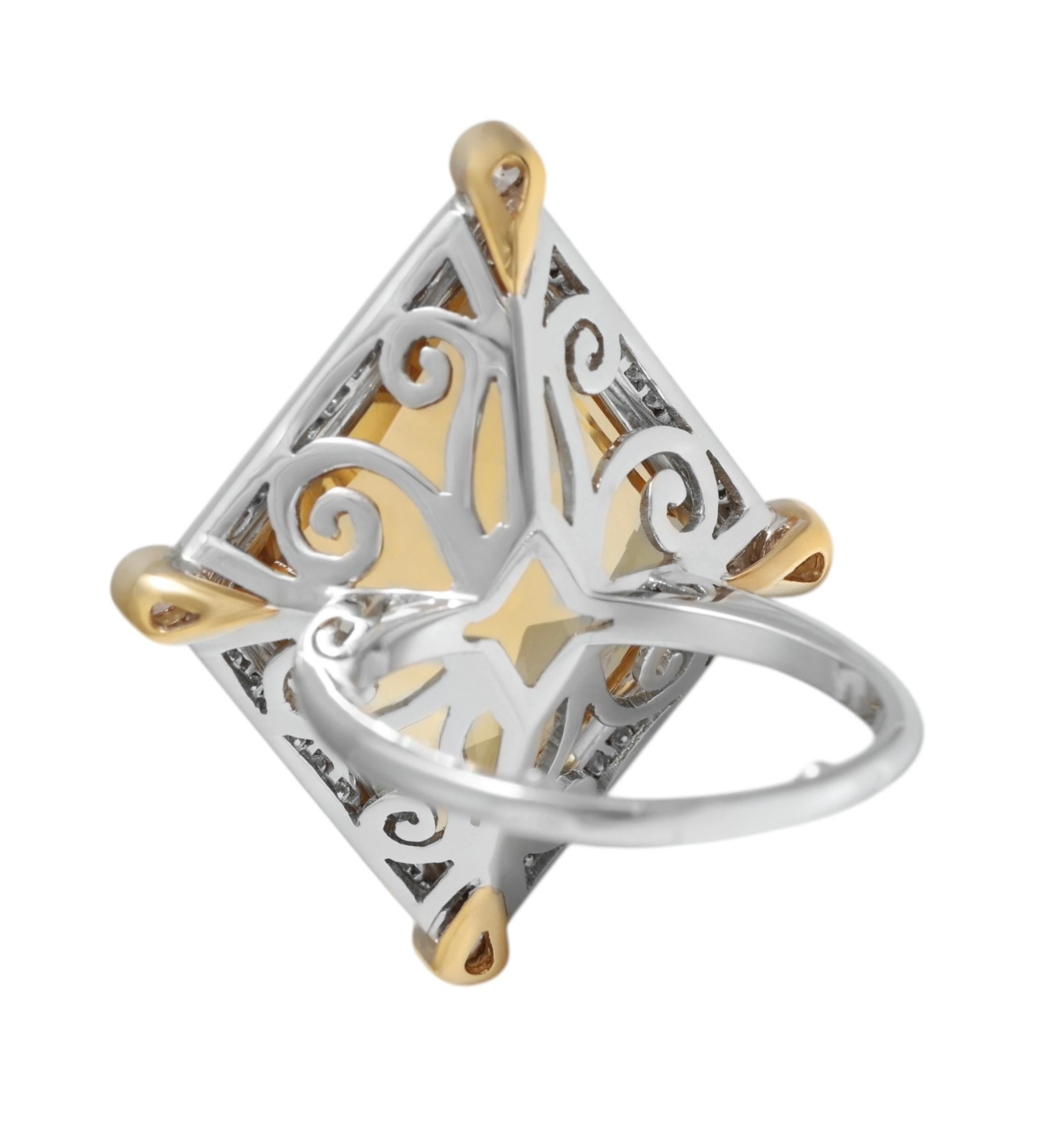 Brilliant Cut 18 Kt White Gold Ring With Big Citrine & Diamonds For Sale