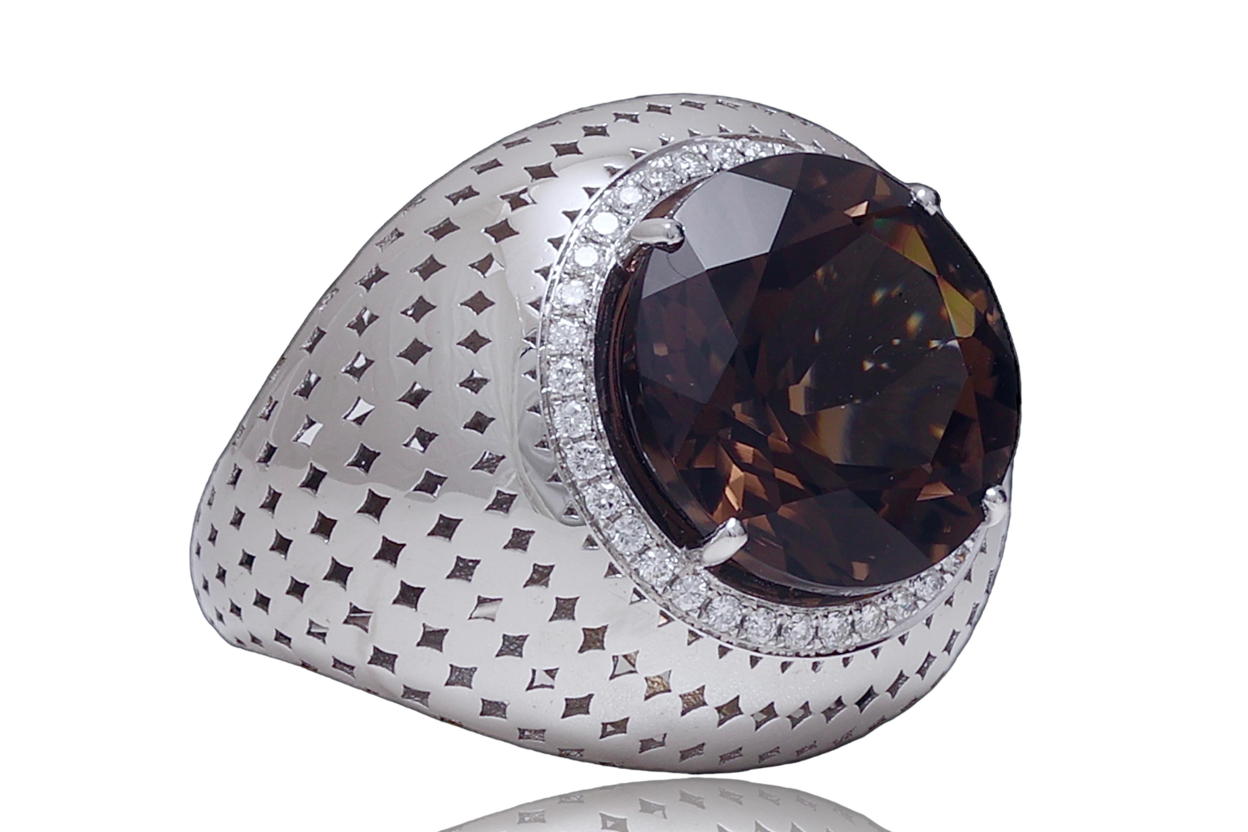 18 kt. White Gold Ring With Smoky Quartz and Diamonds  In New Condition For Sale In Antwerp, BE