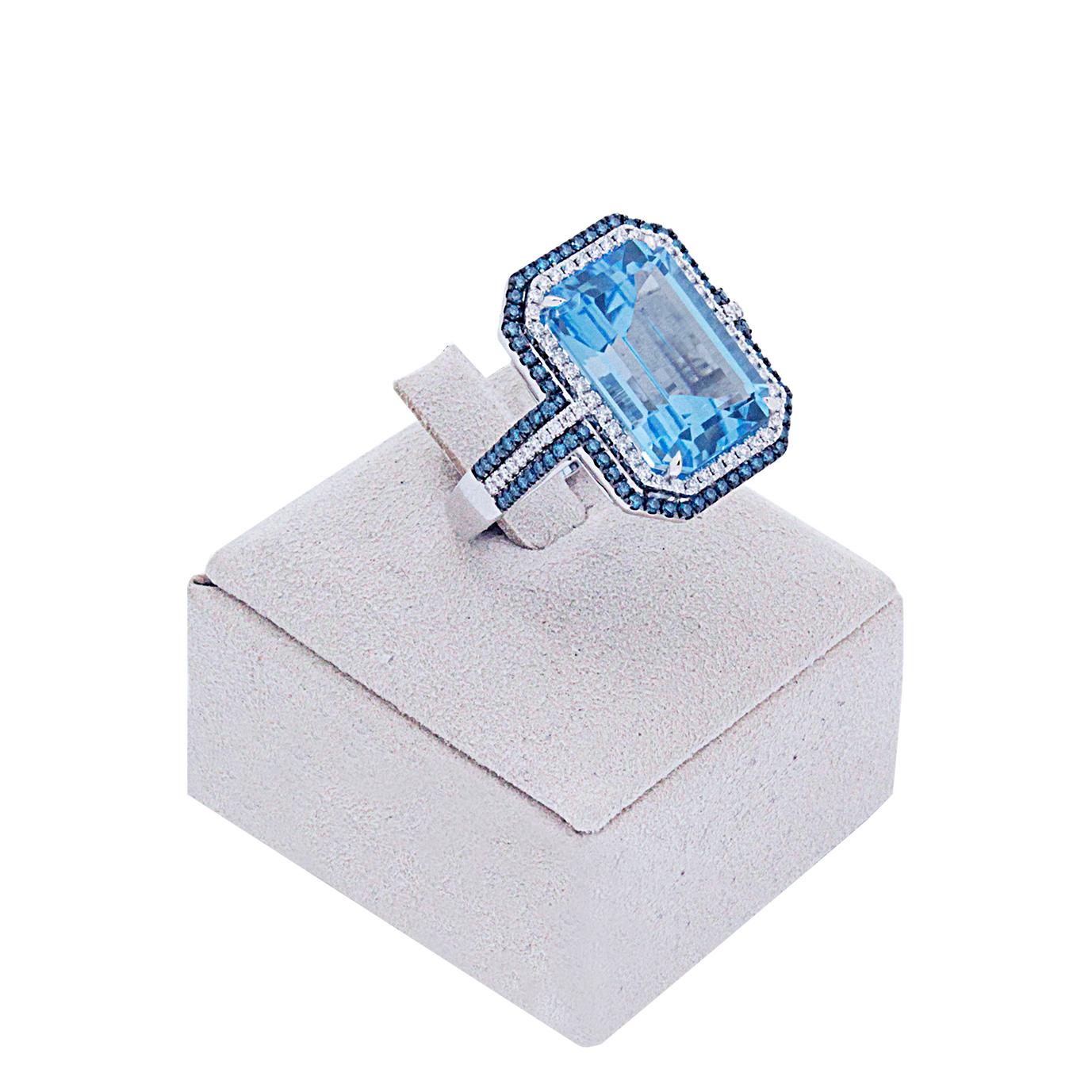 A rhapsody in blue! Gorgeously handcrafted in 18 Karat gold this collection is set with a dazzling blue topaz and blue and white diamonds.
Description of Gemstones –
White Brilliant Cut Diamonds, total carat weight – 0.30ct ‘F’ Colour ‘VVS1’