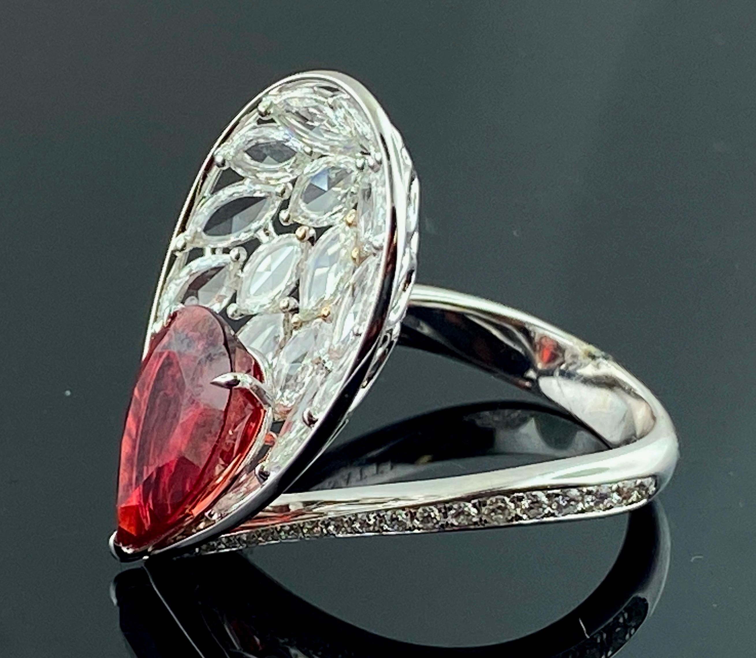 Ring aus 18 Karat Weißgold mit Rubin und Diamant im Zustand „Hervorragend“ im Angebot in Palm Desert, CA