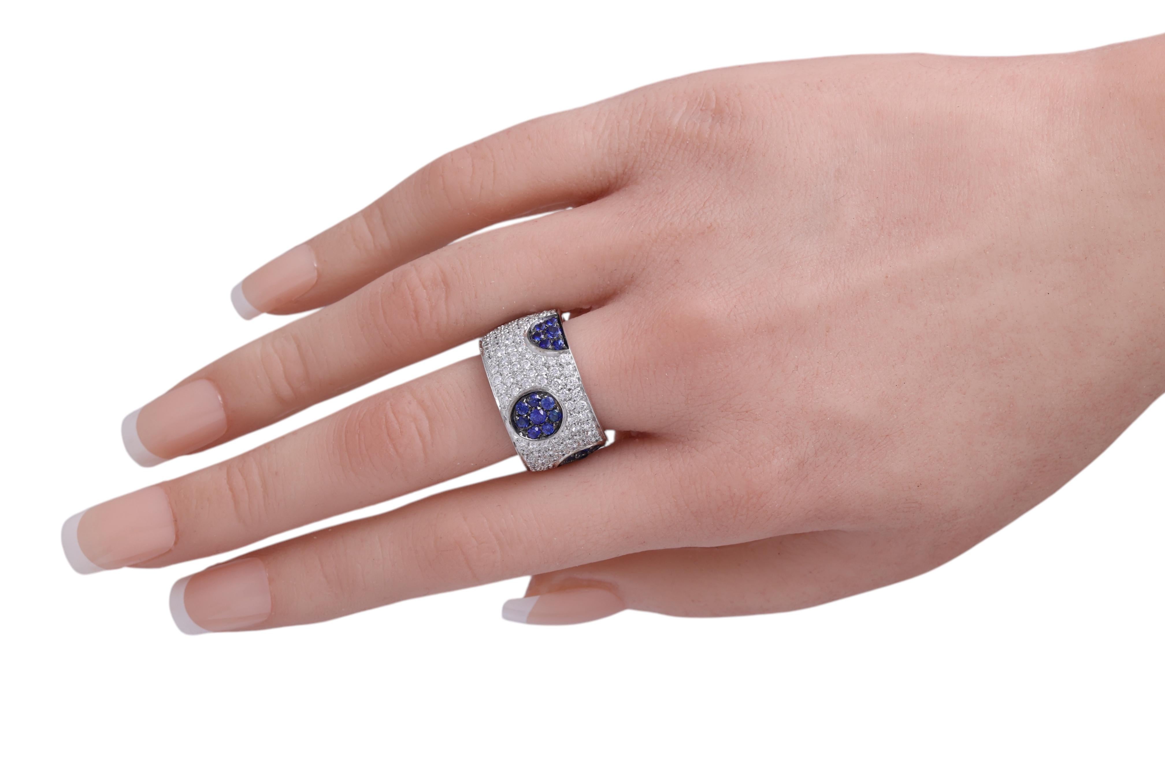 18 Kt White Gold Sapphires & Brilliant Cut Diamonds Ring For Sale 3