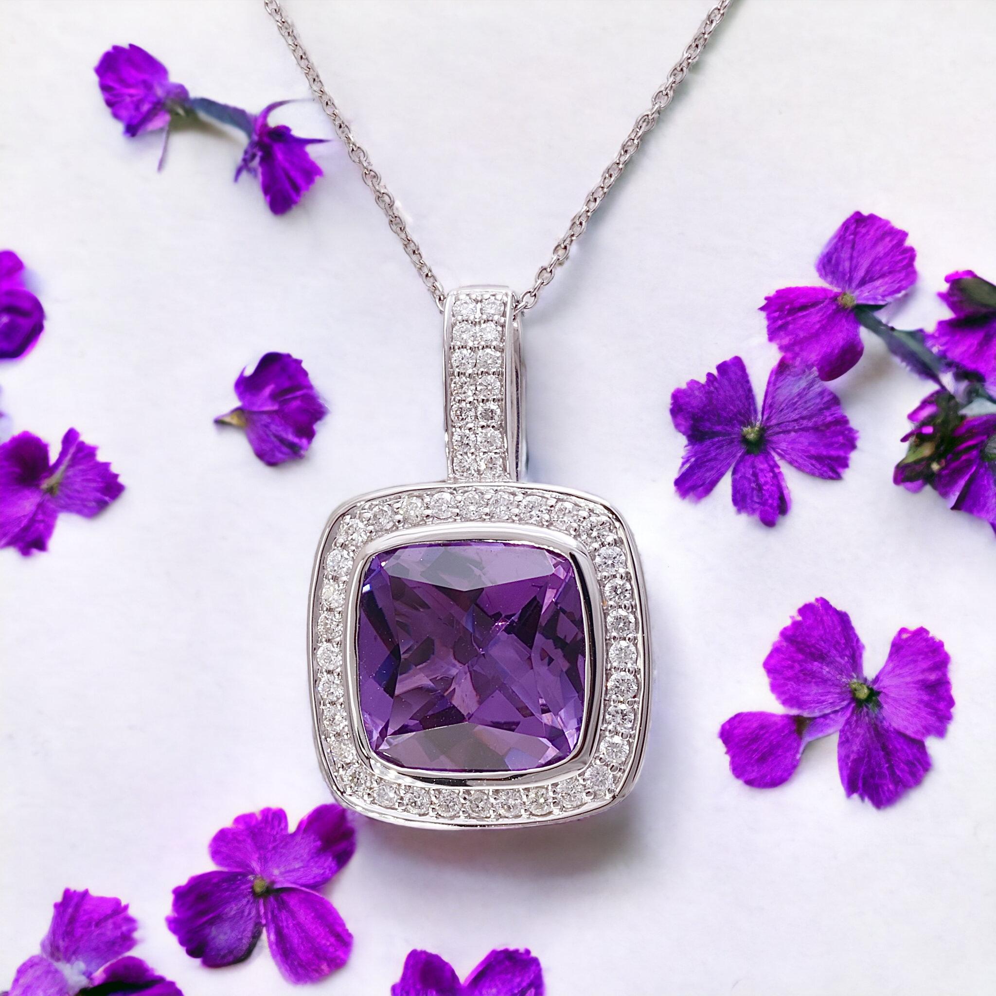 18 kt. White Gold Set Necklace, Earrings, Ring With Amethyst & Diamonds  For Sale 2