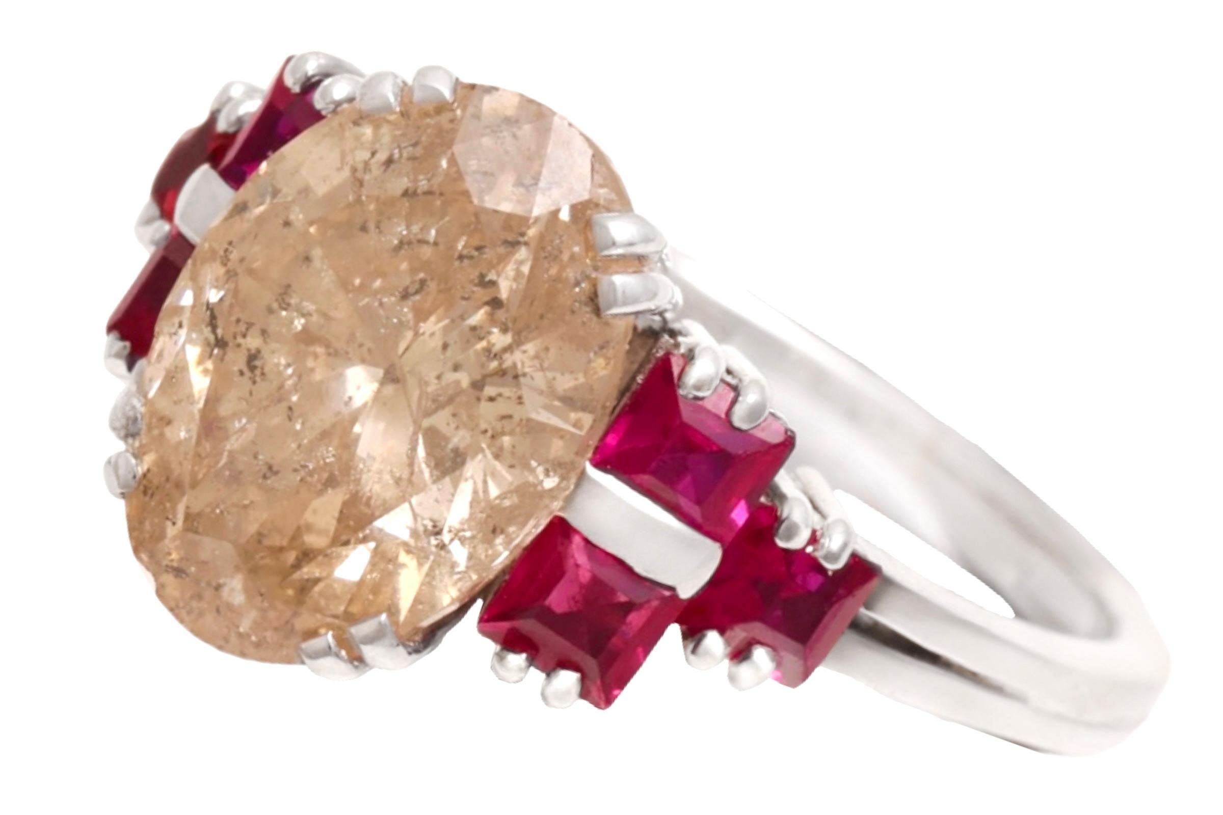 18 Karat Weißgold Solitär-Ring, 3,99 Karat Diamant im Ovalschliff in der Mitte im Zustand „Neu“ im Angebot in Antwerp, BE