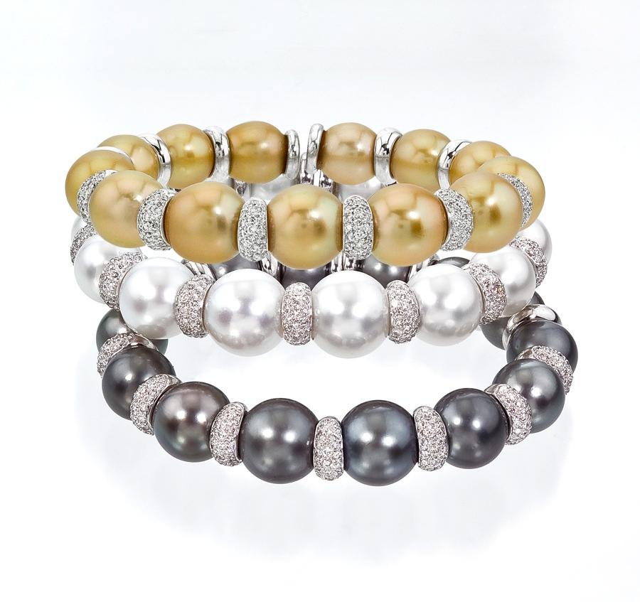 18 Karat White Gold South Sea Pearl and Diamond Bangle Bracelet For Sale 9