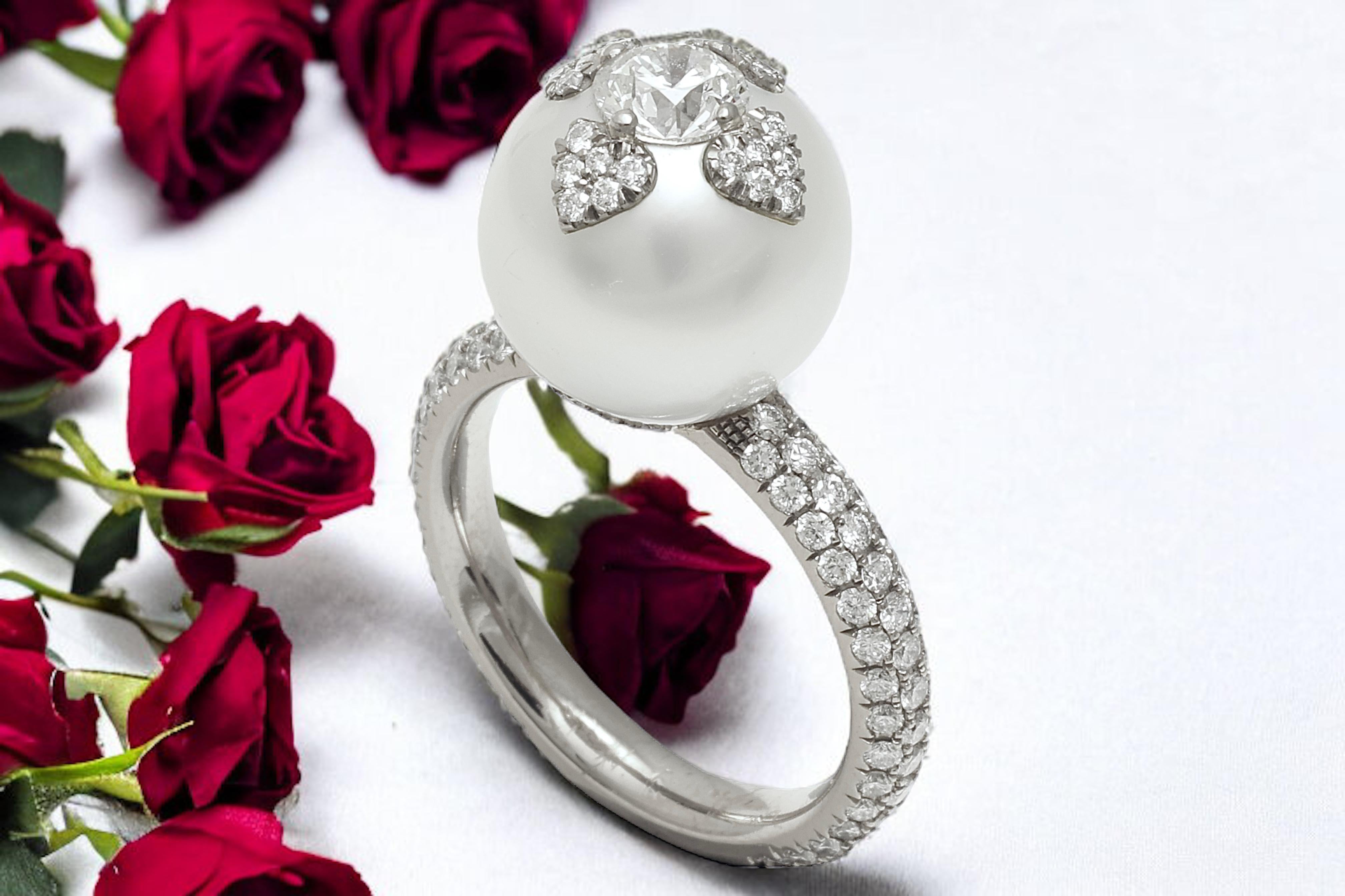 18 kt White Gold South Sea Pearl & Diamond Ring, One of a kind For Sale 11