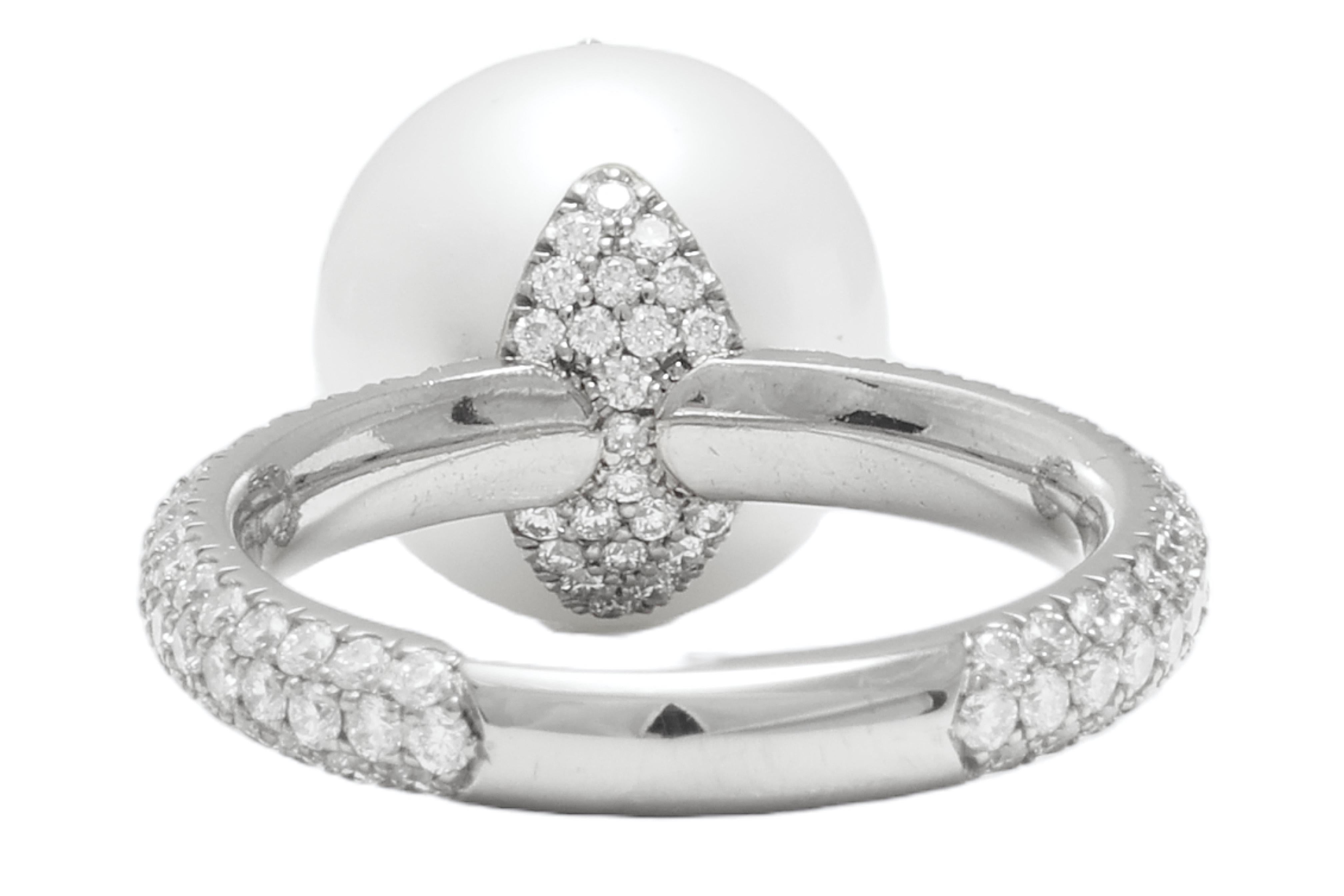 18 kt White Gold South Sea Pearl & Diamond Ring, One of a kind For Sale 1