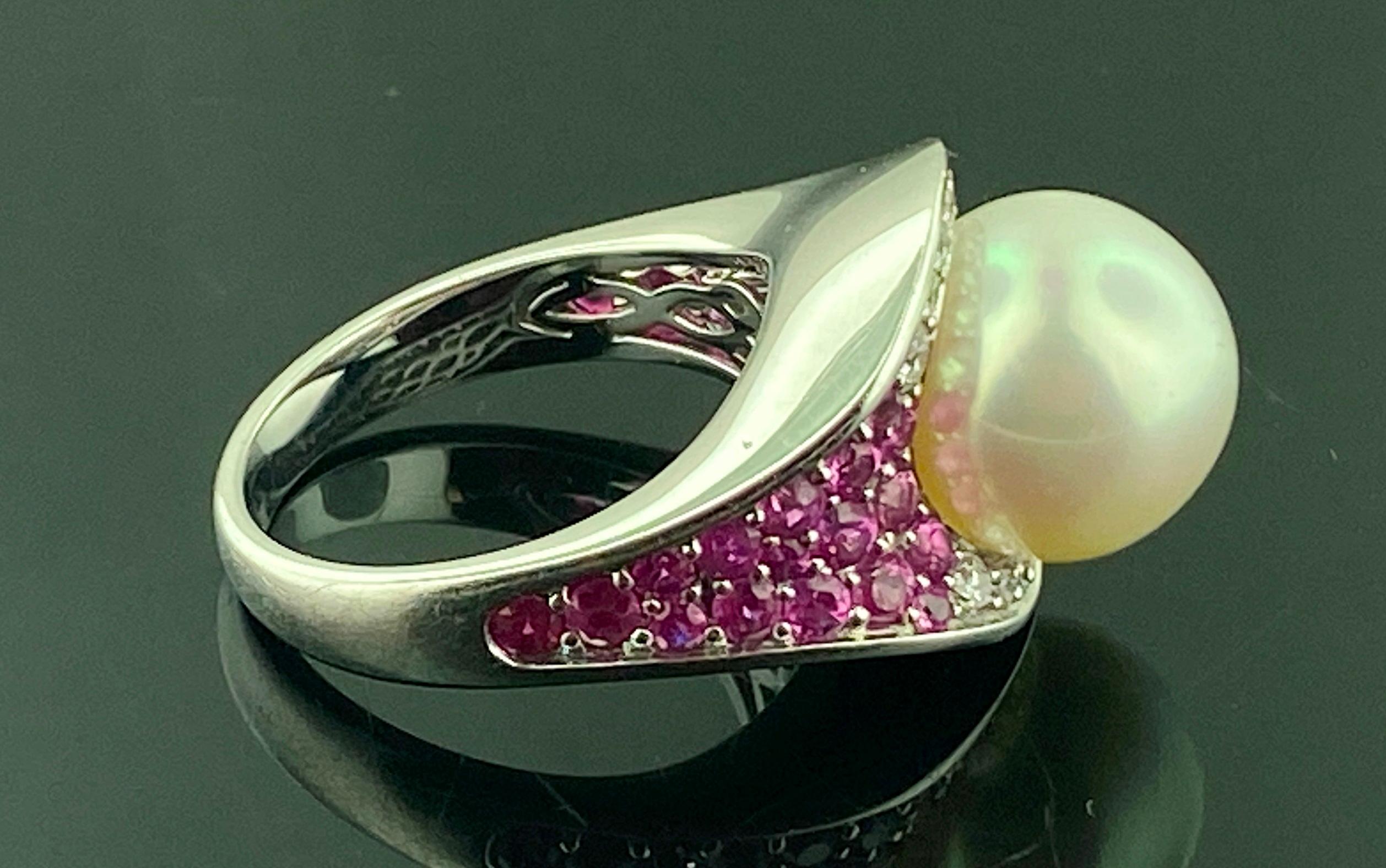 18 Kt White Gold South Sea Pearl, Pink Sapphire and Diamond Ring For Sale 1