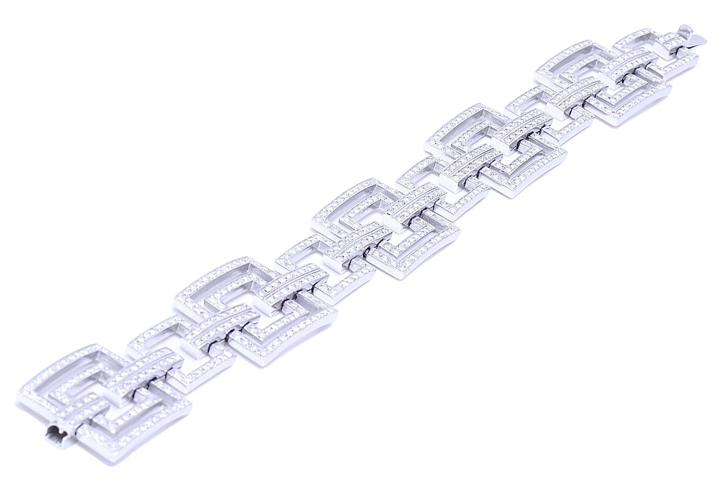 Round Cut 18 kt. White Gold Square Tennis Bracelet with 8.52 ct. Diamonds For Sale
