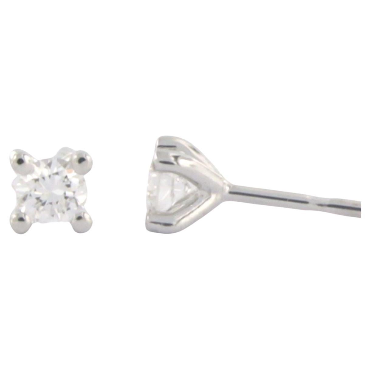 CD 26S STAR MEDALLION LOGO STUD EARRINGS IN BLACK ENAMEL & GOLD TONE METAL 631813