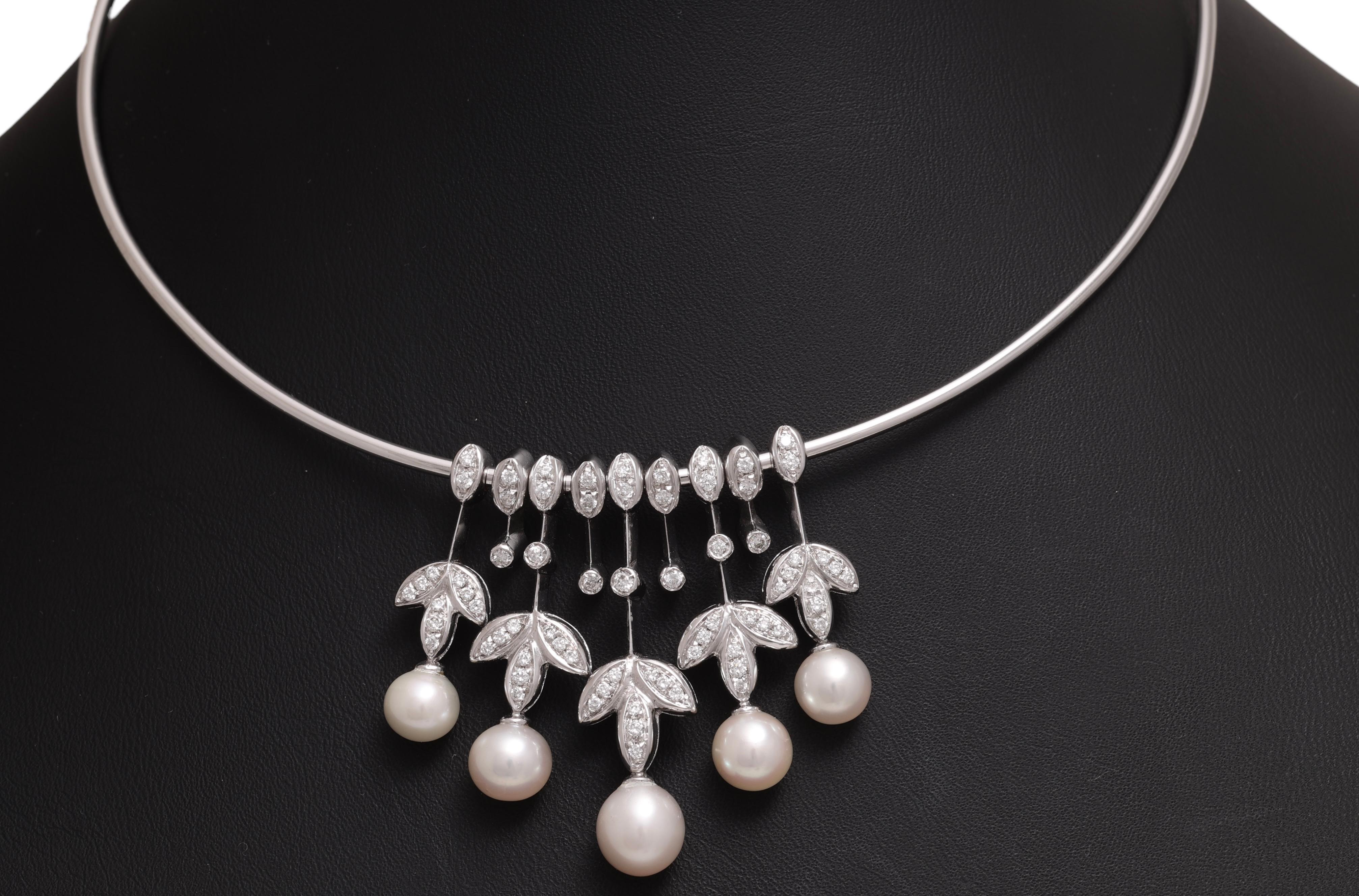 18 kt white gold Sturdy necklace with sliding pendants with Diamonds & Pearls In New Condition For Sale In Antwerp, BE