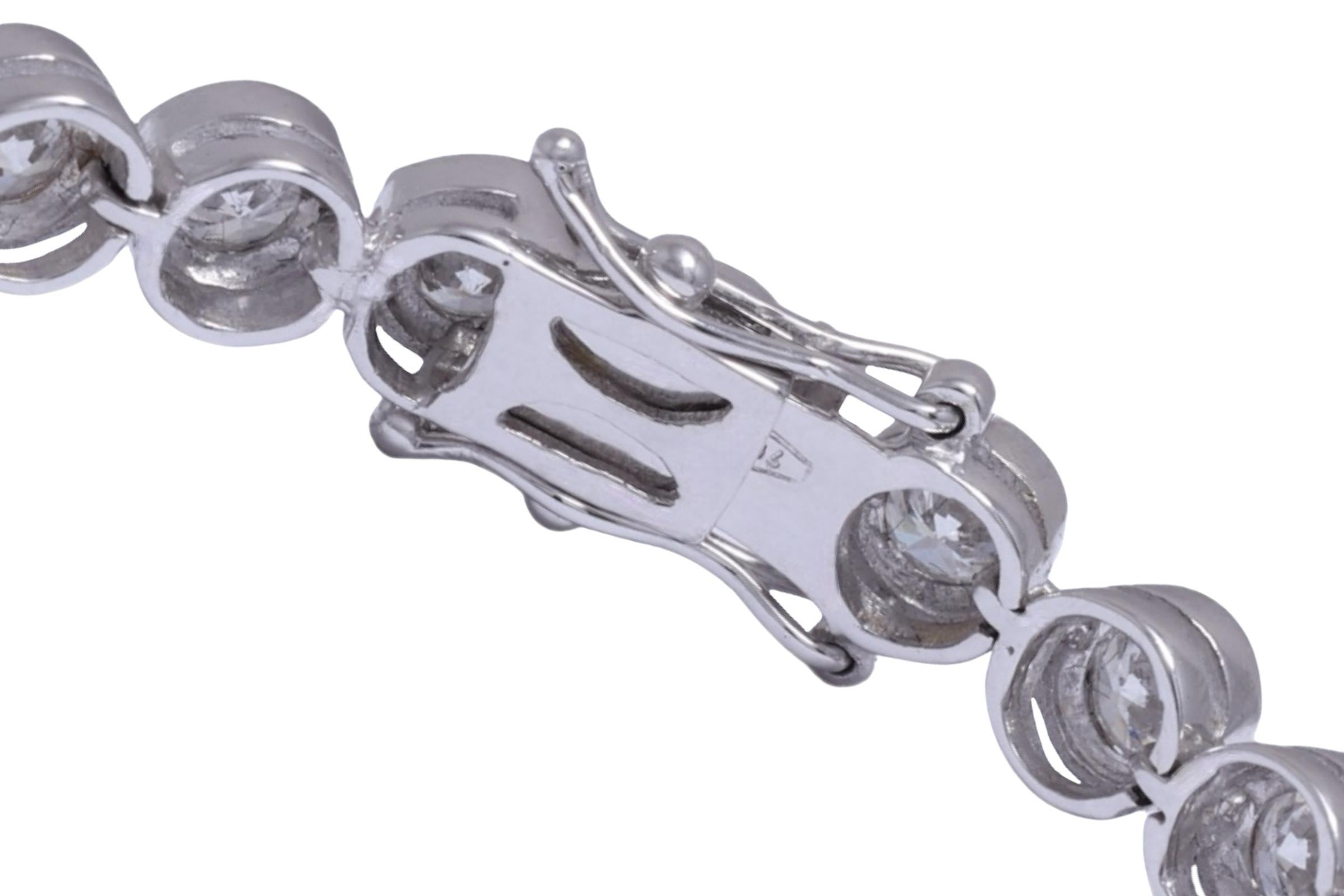 18 kt. Pulsera de tenis de oro blanco con 7.4 ct. Diamantes en venta 5
