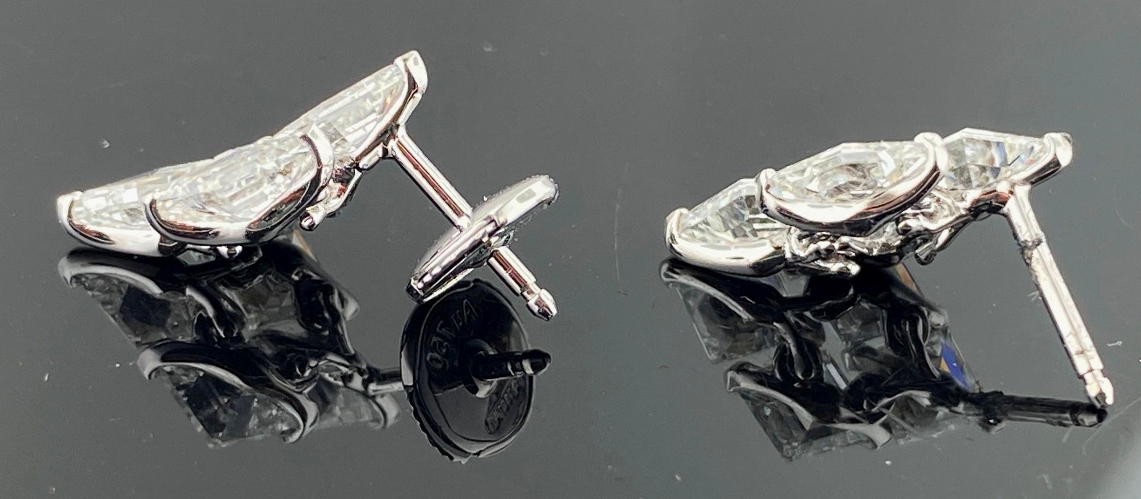 18 Karat Weißgold Triangle Cut Diamant-Ohrringe im Zustand „Hervorragend“ im Angebot in Palm Desert, CA