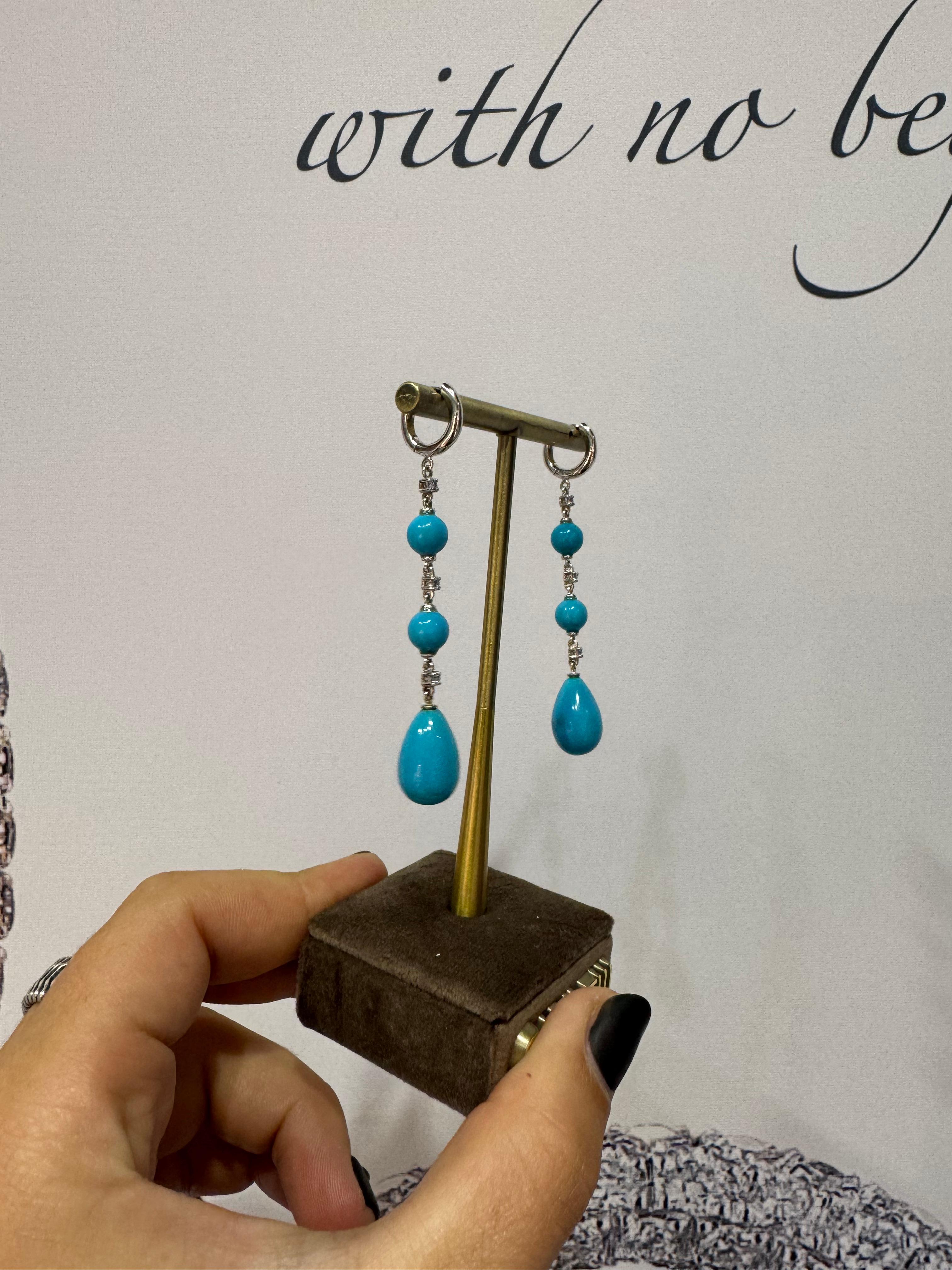 18 Kt White Gold Turquoise and  Sapphires Garavelli Hanging Earrings For Sale 4
