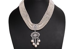 18 Kt White Gold Very Fine Pearls & Diamond Choker Necklace, Detachable Pendant