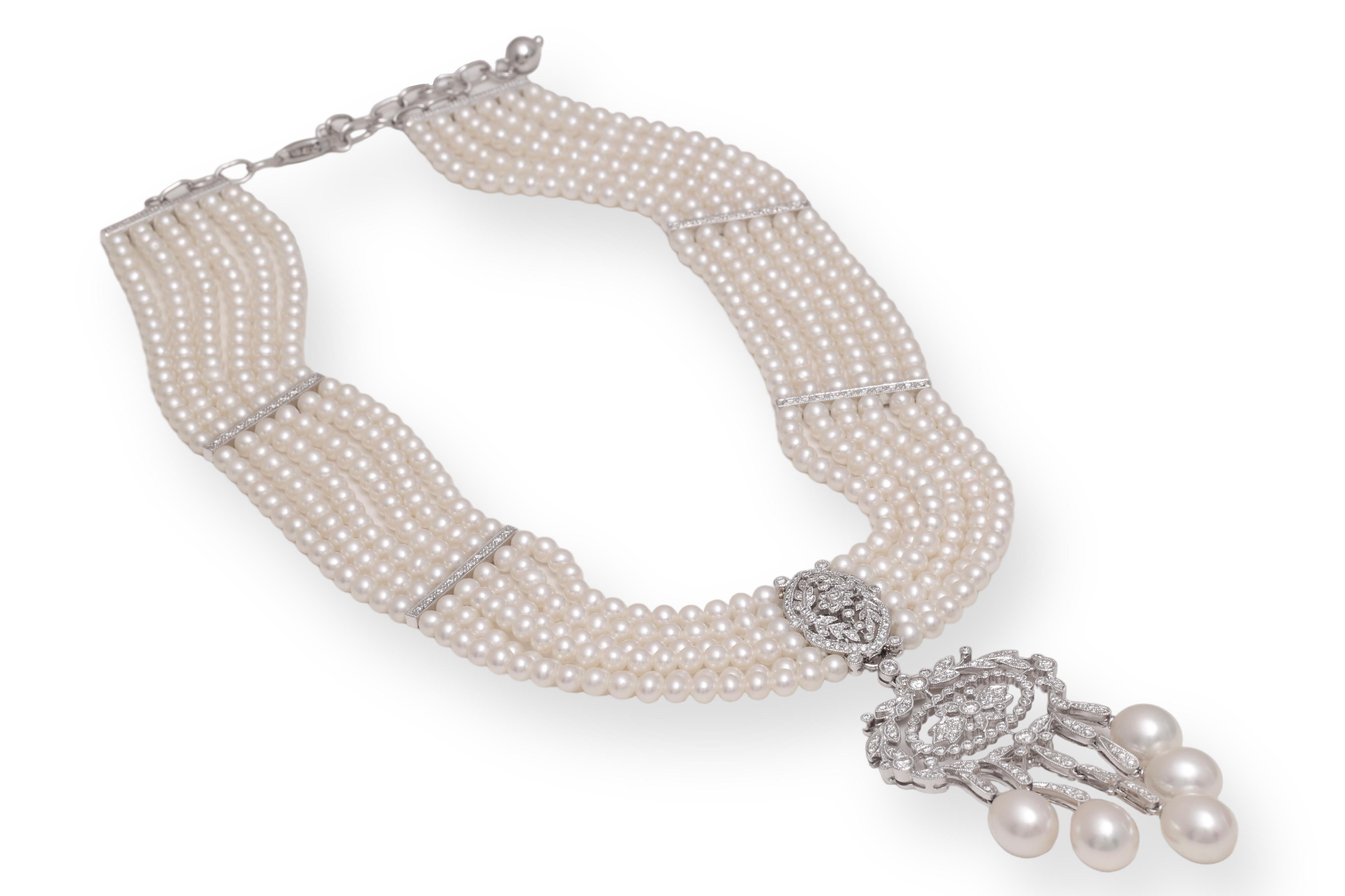 Collana girocollo con perle e diamanti in oro bianco 18 Kt, ciondolo rimovibile In condizioni ottime in vendita a Antwerp, BE