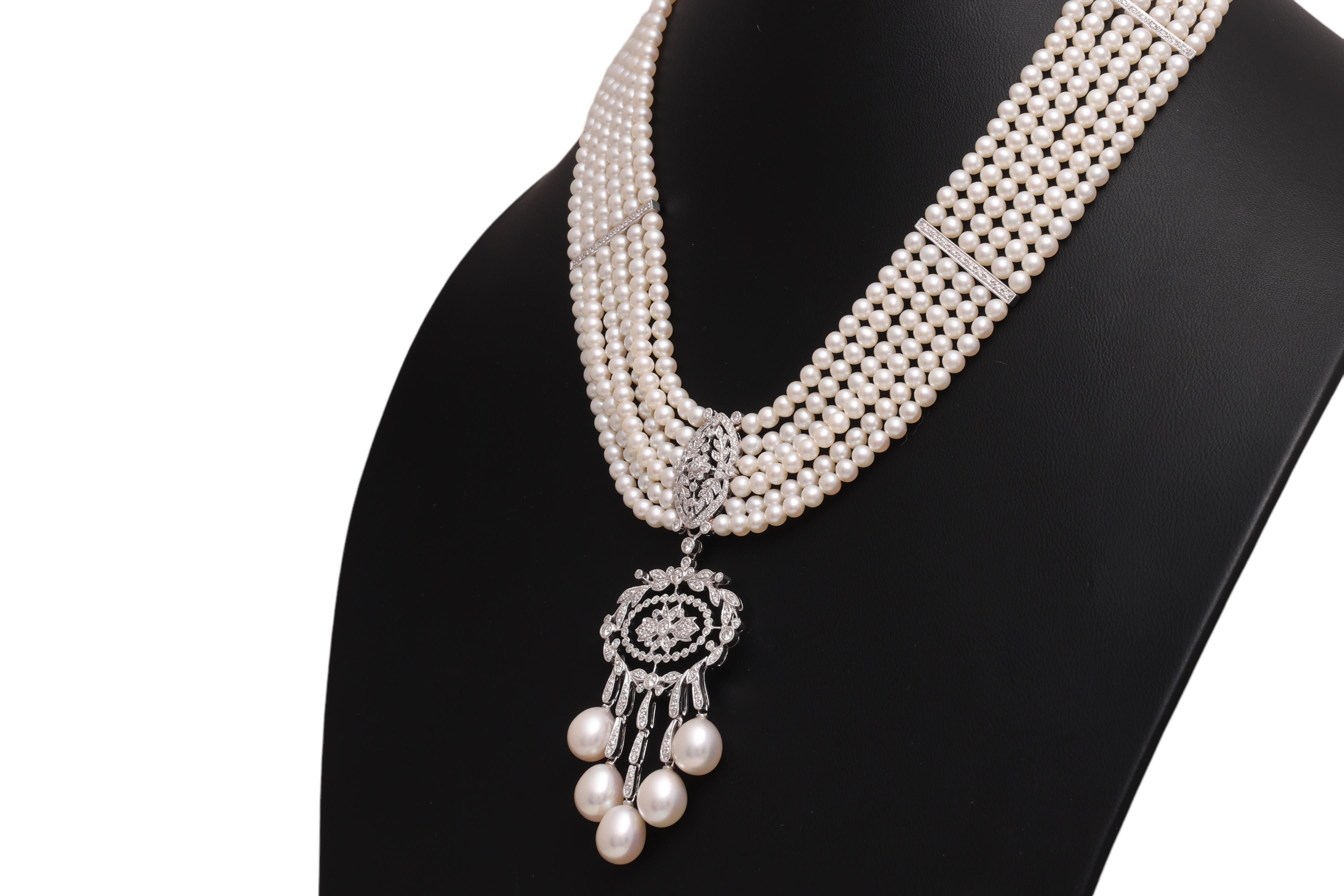 Donna Collana girocollo con perle e diamanti in oro bianco 18 Kt, ciondolo rimovibile in vendita