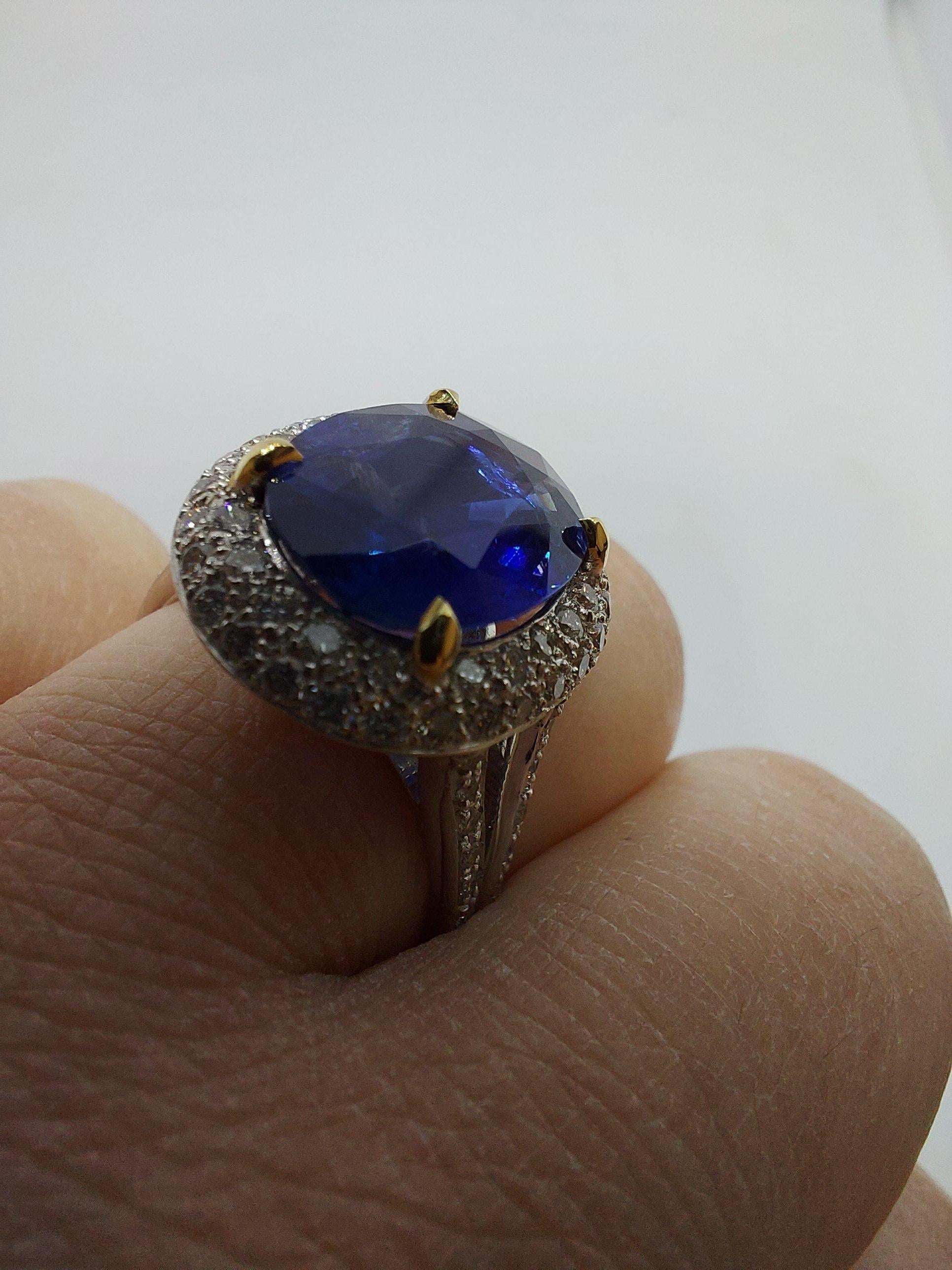 18kt White and Yellow Gold 4.88ct Burma No Heat Sapphire, Diamond Ring For Sale 10