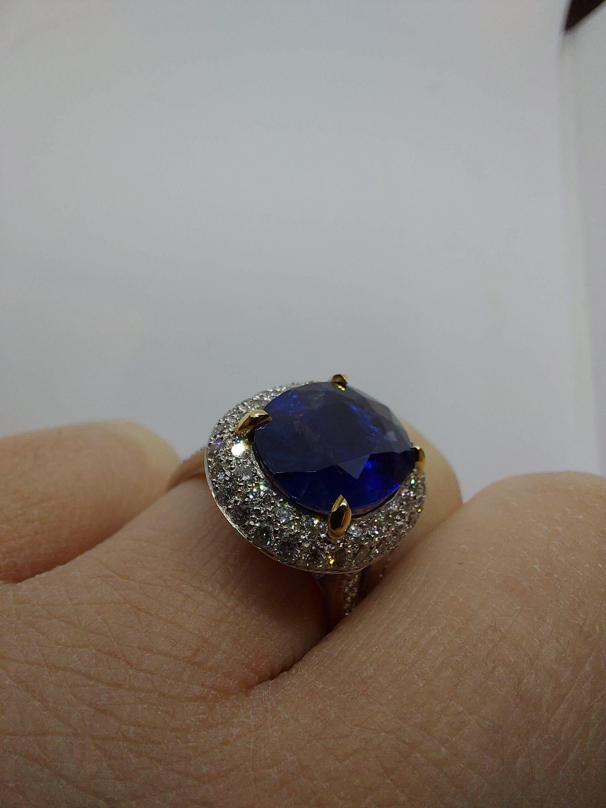 18kt White and Yellow Gold 4.88ct Burma No Heat Sapphire, Diamond Ring For Sale 12